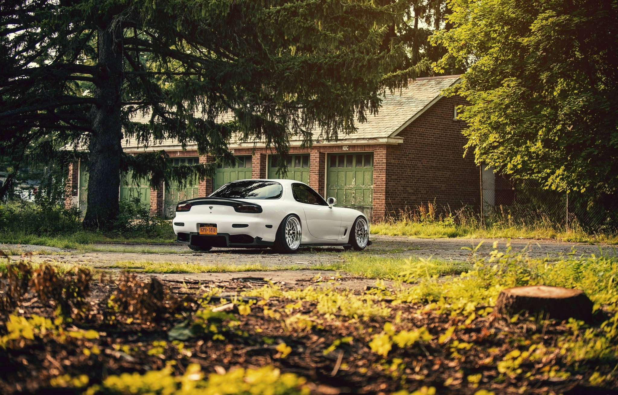 white Mazda RX-7, gravel driveway, brick house, Full HD Desktop Wallpaper
