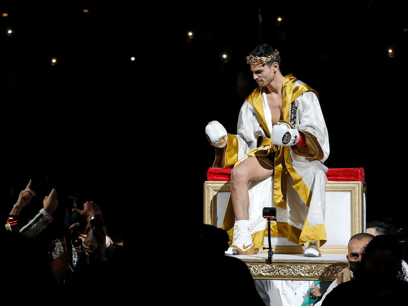 Ryan Garcia, gold and white robe, throne-like platform, HD Desktop Wallpaper