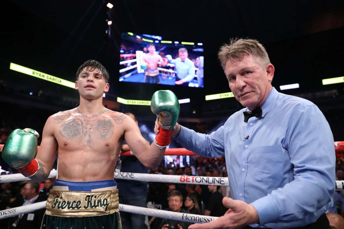 Ryan Garcia, referee, green gloved hand, SD Desktop Wallpaper