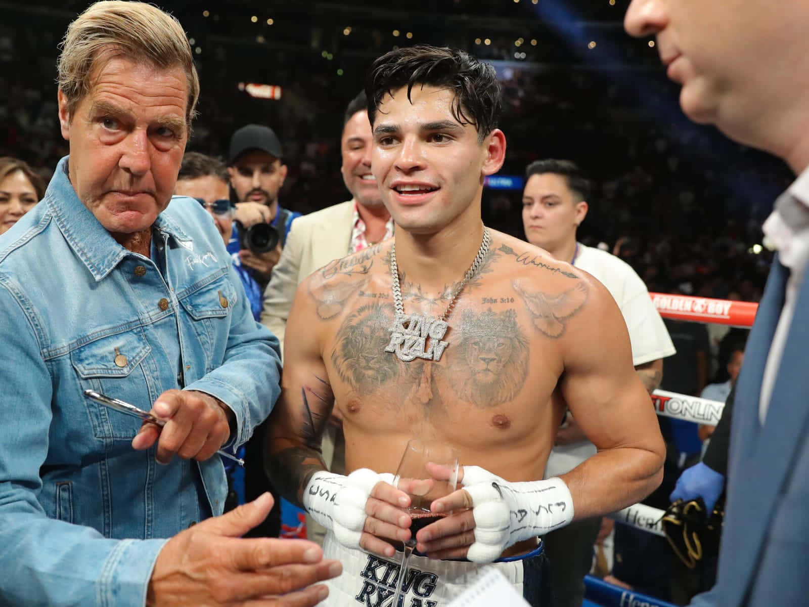 Ryan Garcia, white gloves, boxing ring, HD Desktop Wallpaper