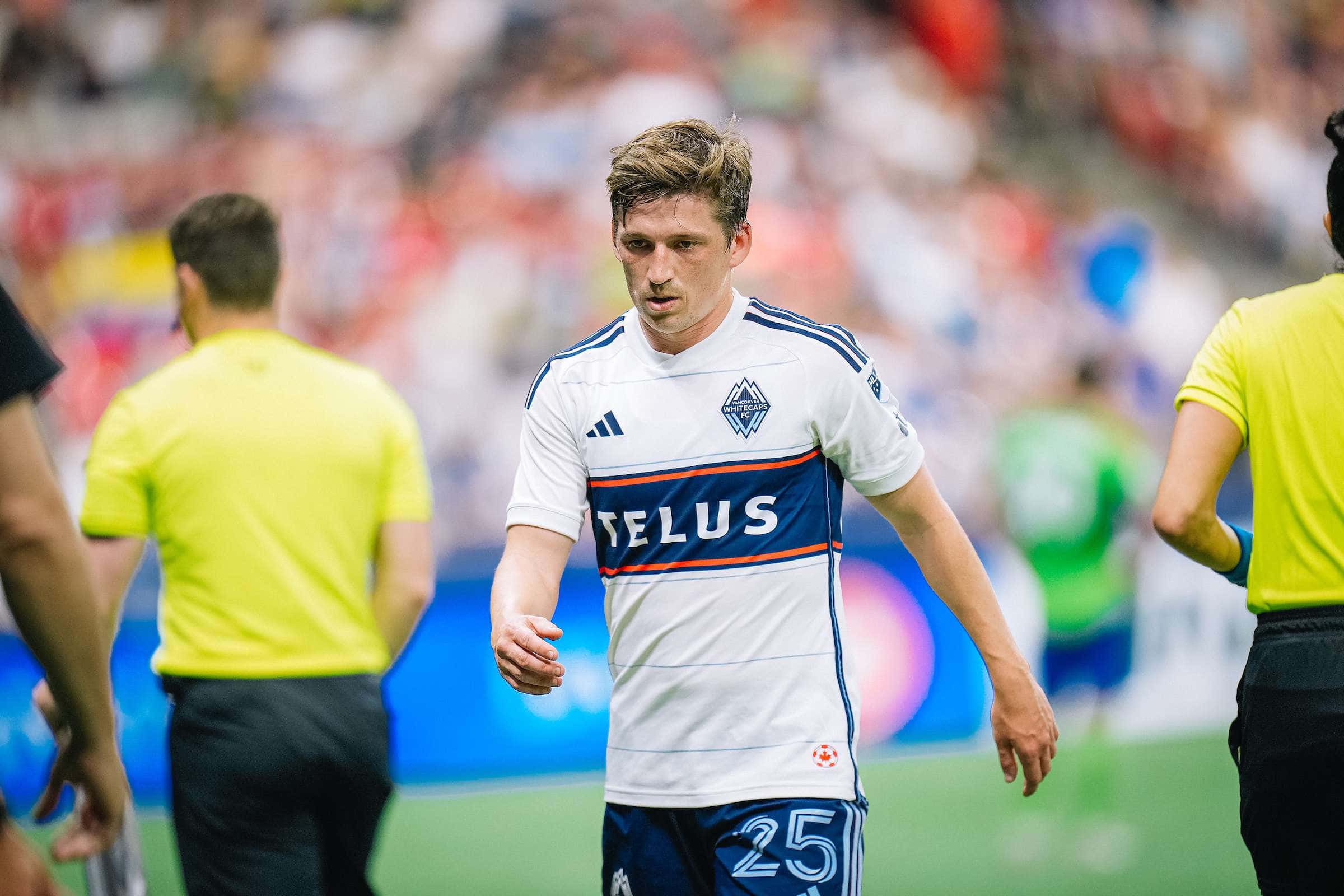 Ryan Gauld, white and blue jersey, number 25, Full HD Desktop Wallpaper