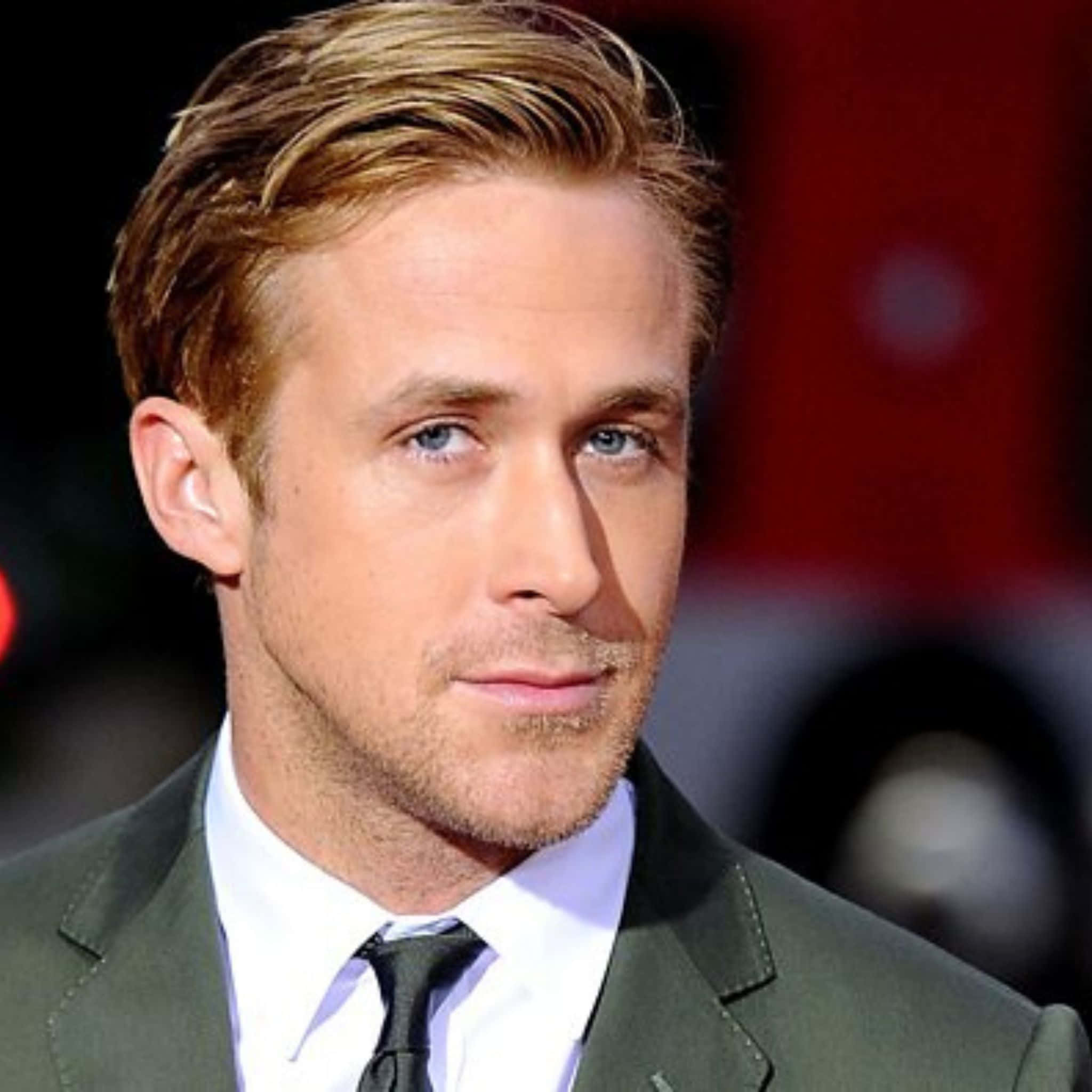 Ryan Gosling, dark green suit, black tie, Full HD Desktop Wallpaper