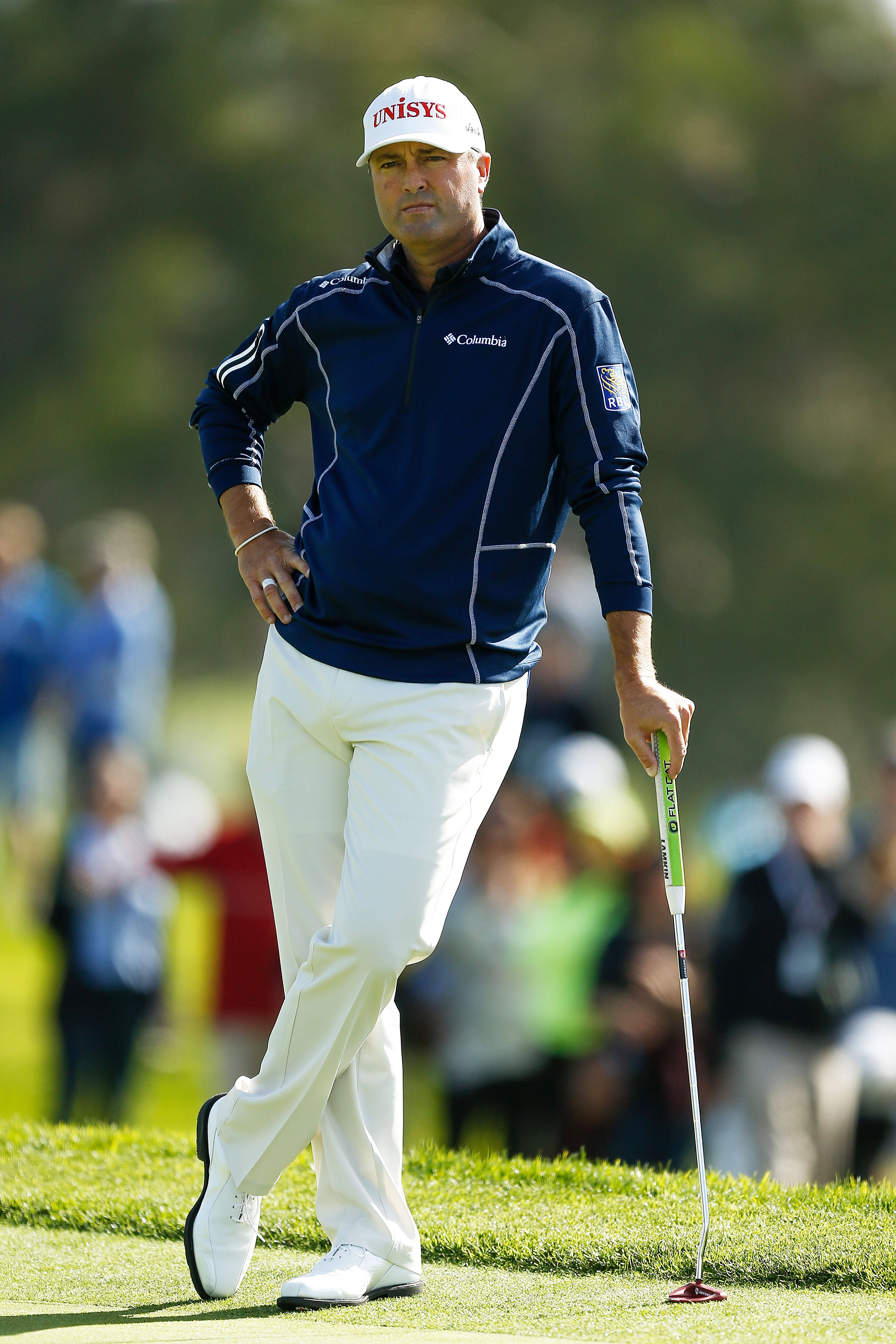 Ryan Palmer, navy blue and white gear, putter, 4K Phone Wallpaper
