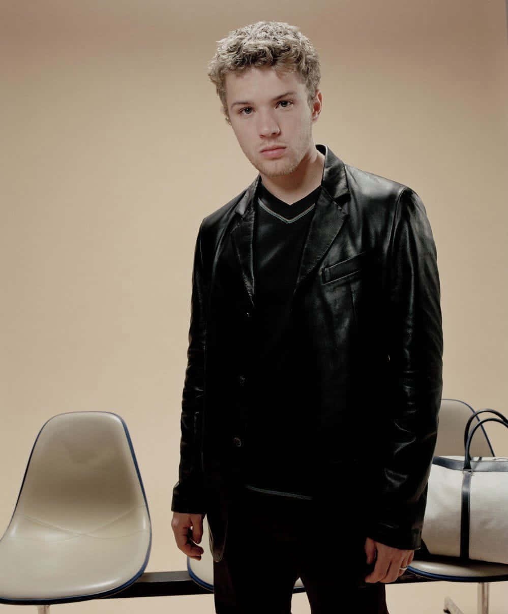 Ryan Phillippe, black leather jacket, modern chairs, SD Phone Wallpaper
