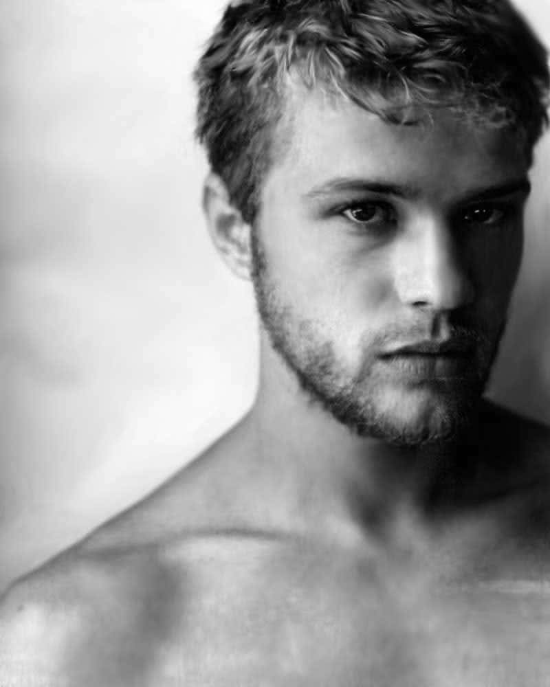 Ryan Phillippe, black and white portrait, shirtless, SD Phone Wallpaper