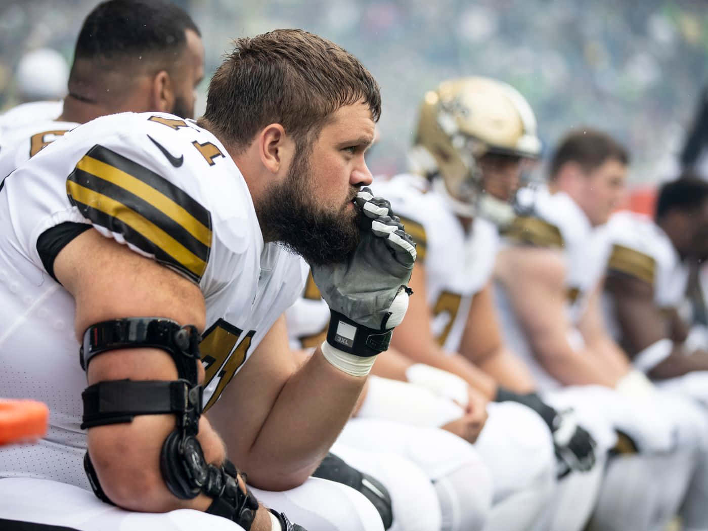 Ryan Ramczyk, bench, beard, HD Desktop Wallpaper
