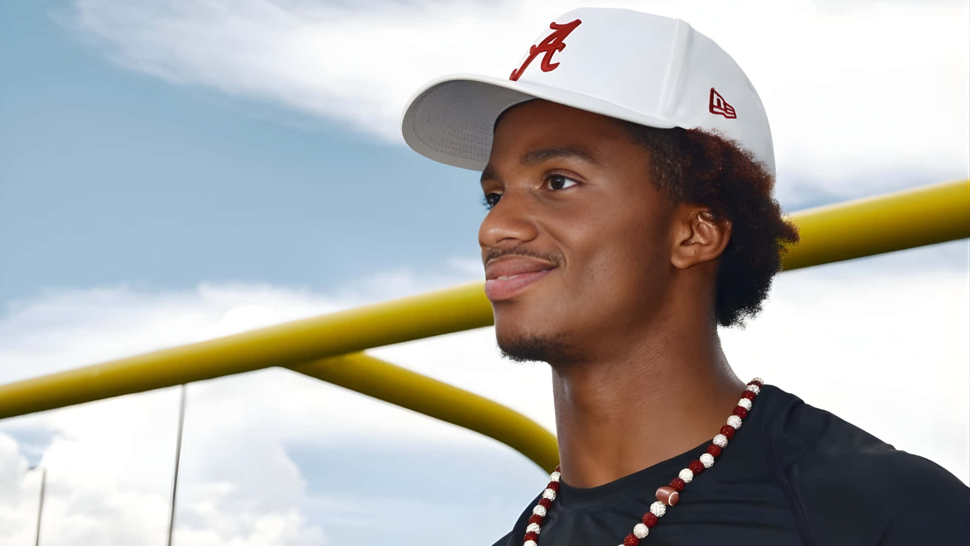 Ryan Williams, white Alabama cap, black shirt, Full HD Desktop Wallpaper