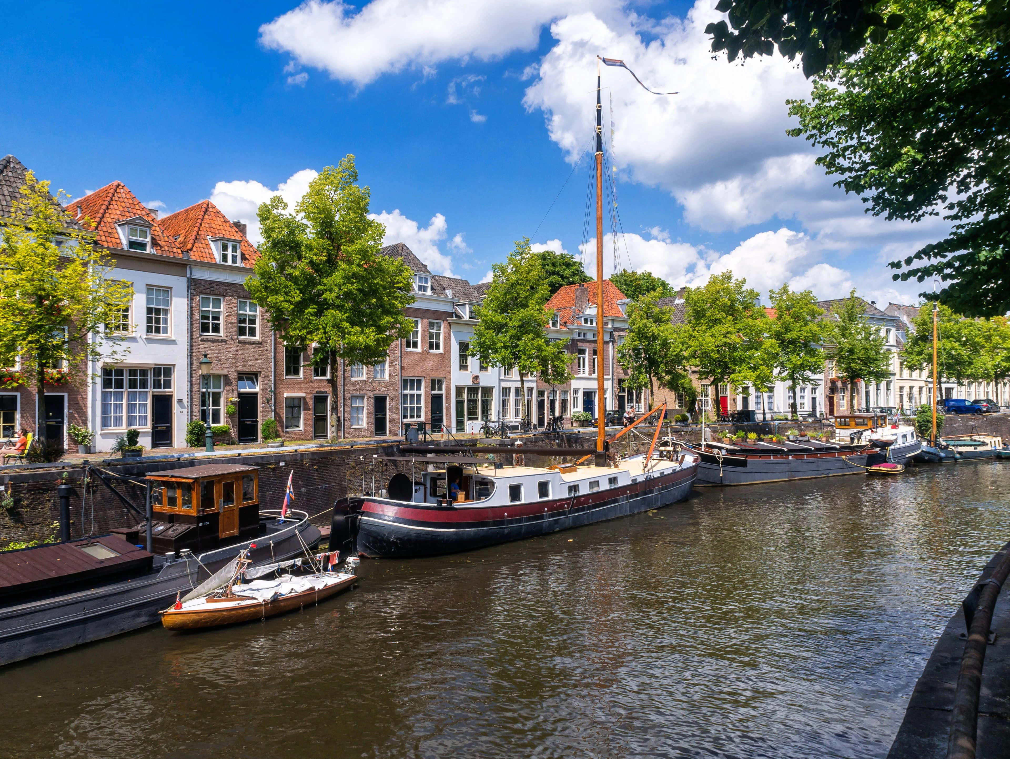 S-hertogenbosch, canal view, boats, 4K Desktop Wallpaper