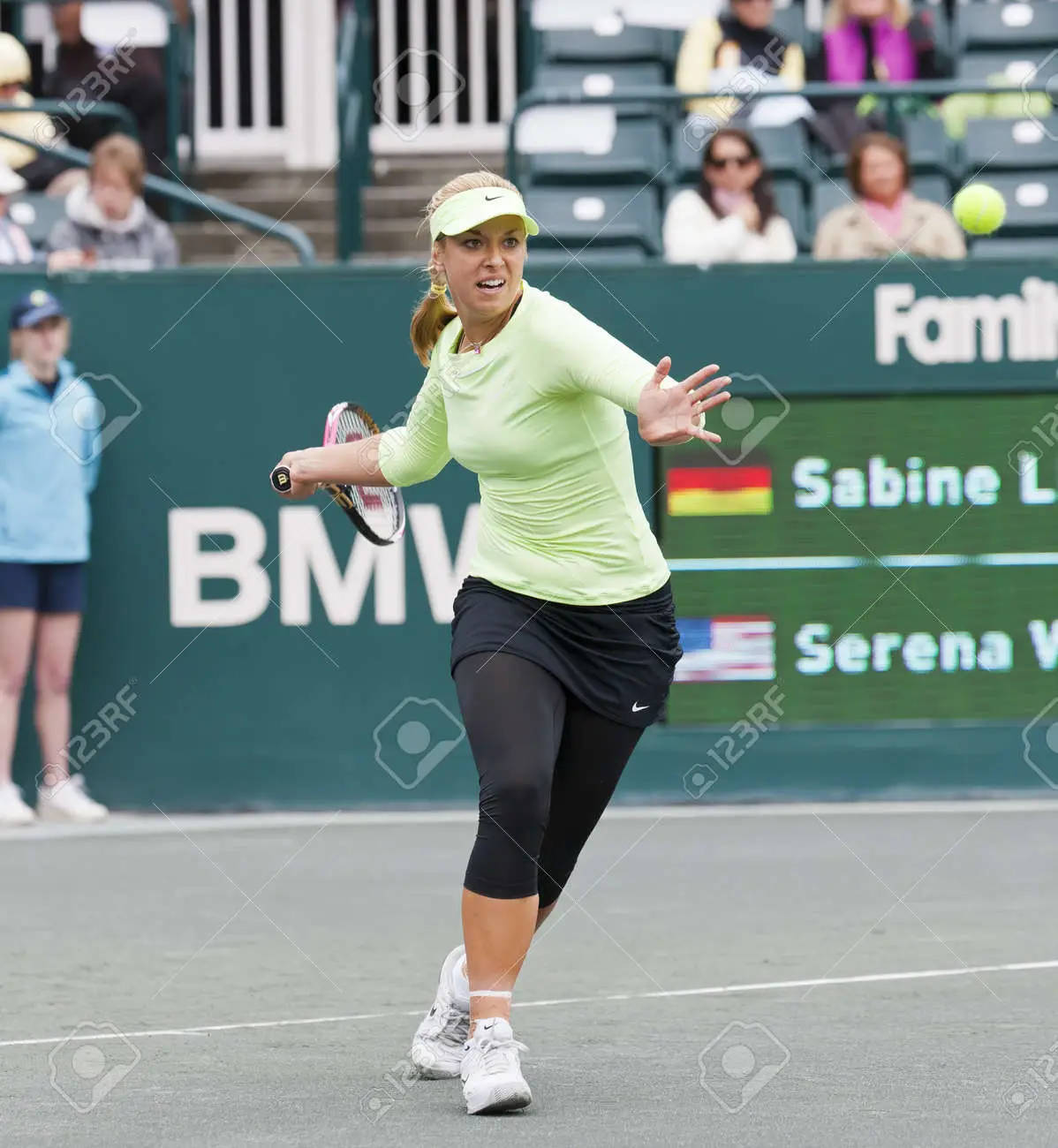 Sabine Lisicki, bright green shirt, black skirt, HD Phone Wallpaper