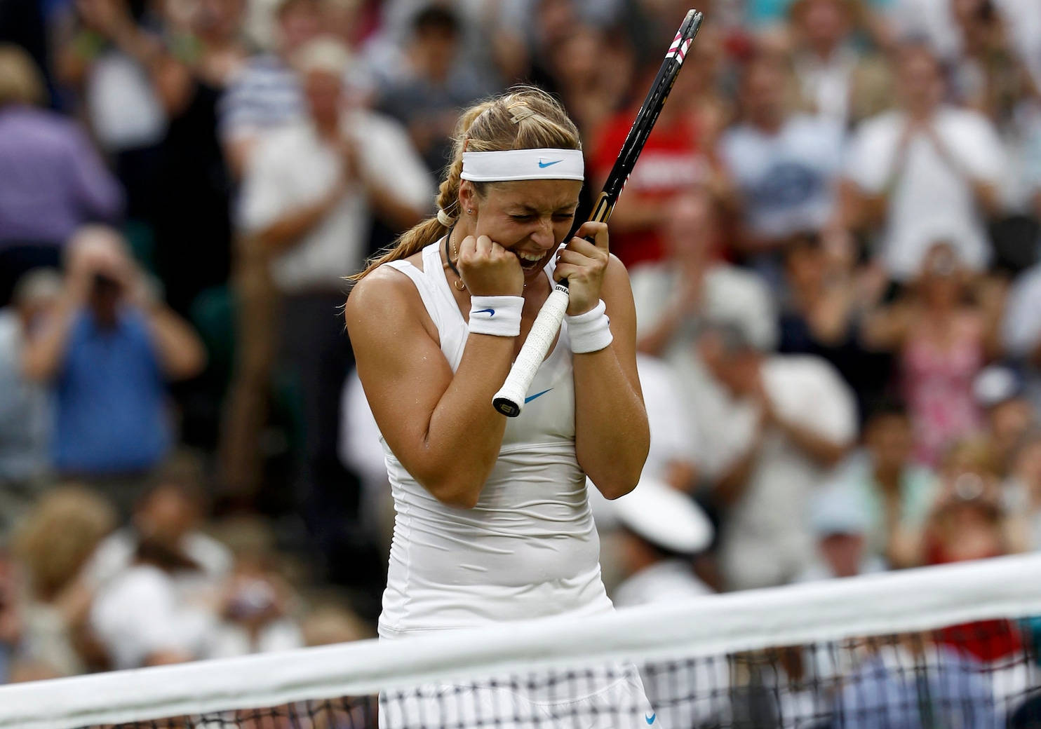 Sabine Lisicki, white gear, grass court, HD Desktop Wallpaper