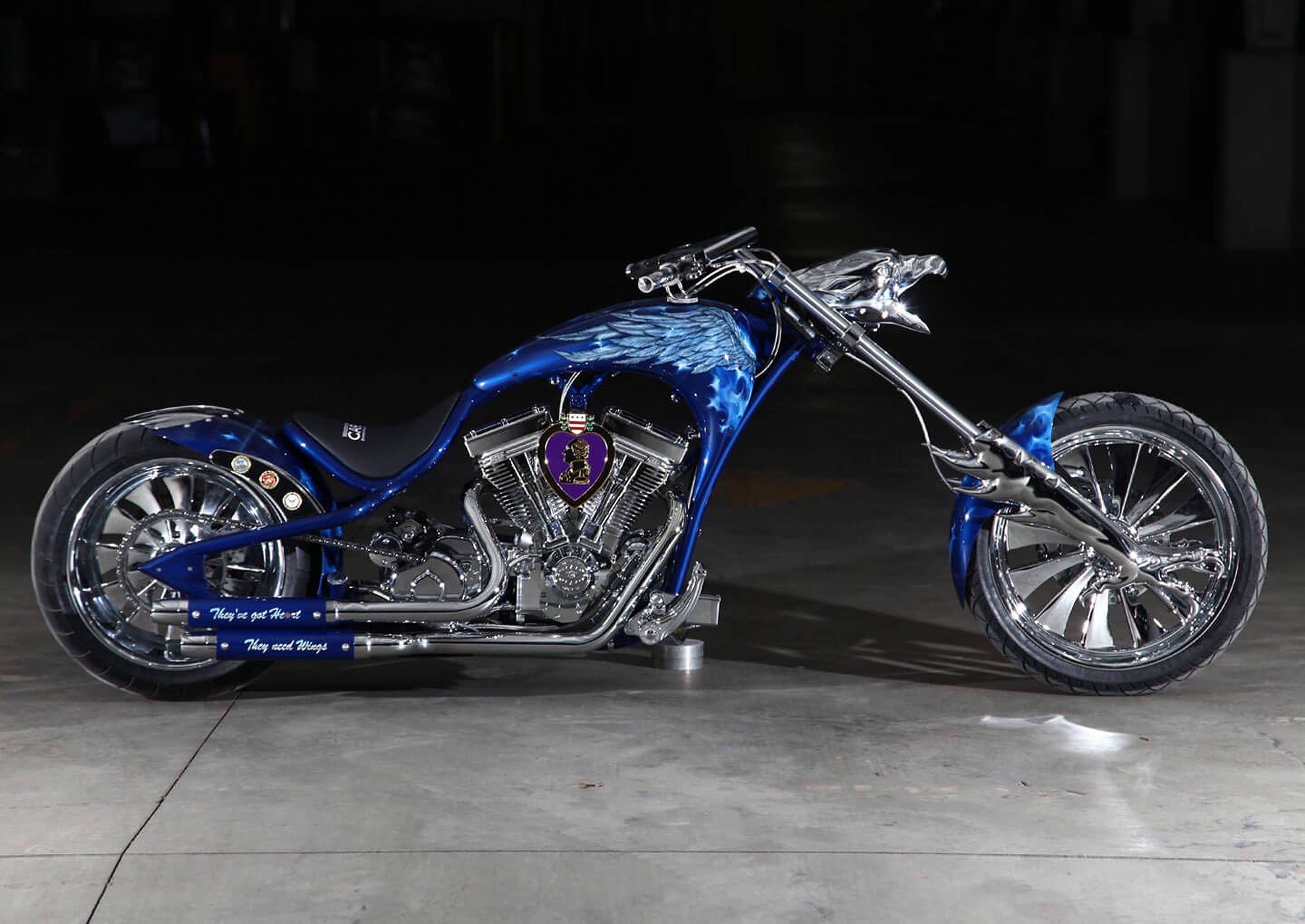 Blue And Silver Chopper Motorcycle, 2K Desktop Wallpaper