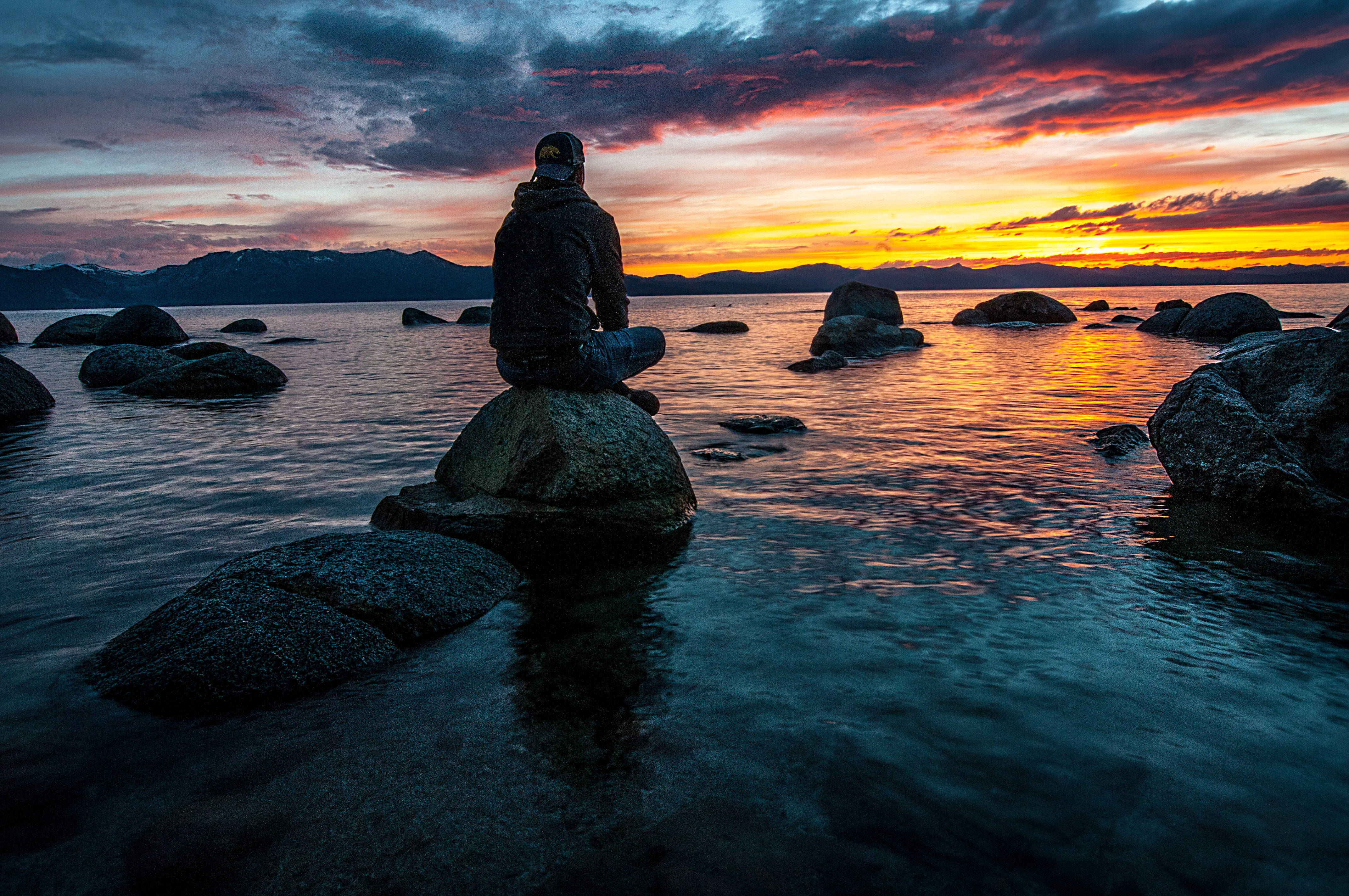 Sad Boy At Rocky Shore, 4K Desktop Wallpaper