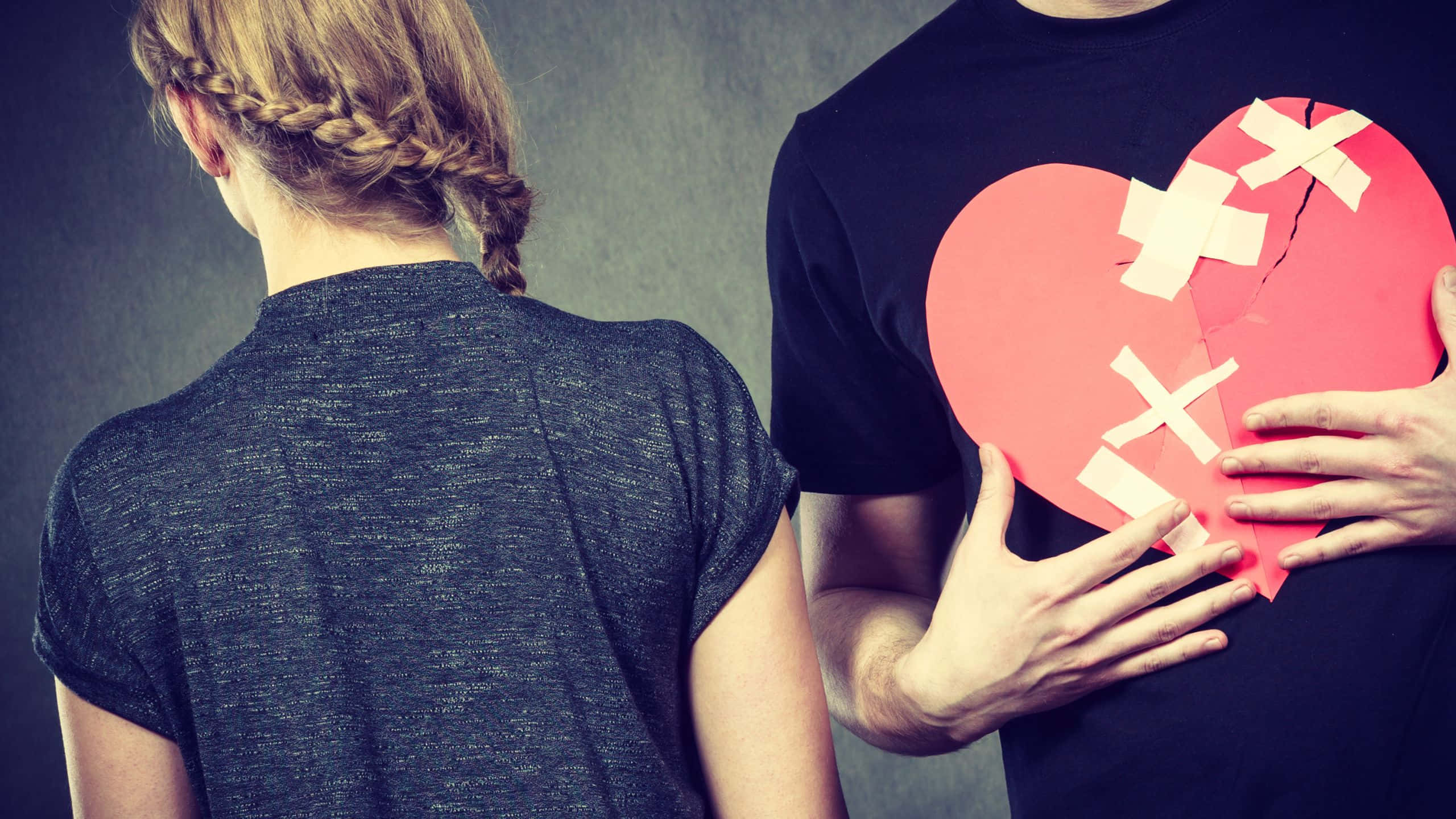 bandage heart, cardboard, gray wall, 2K Desktop Wallpaper