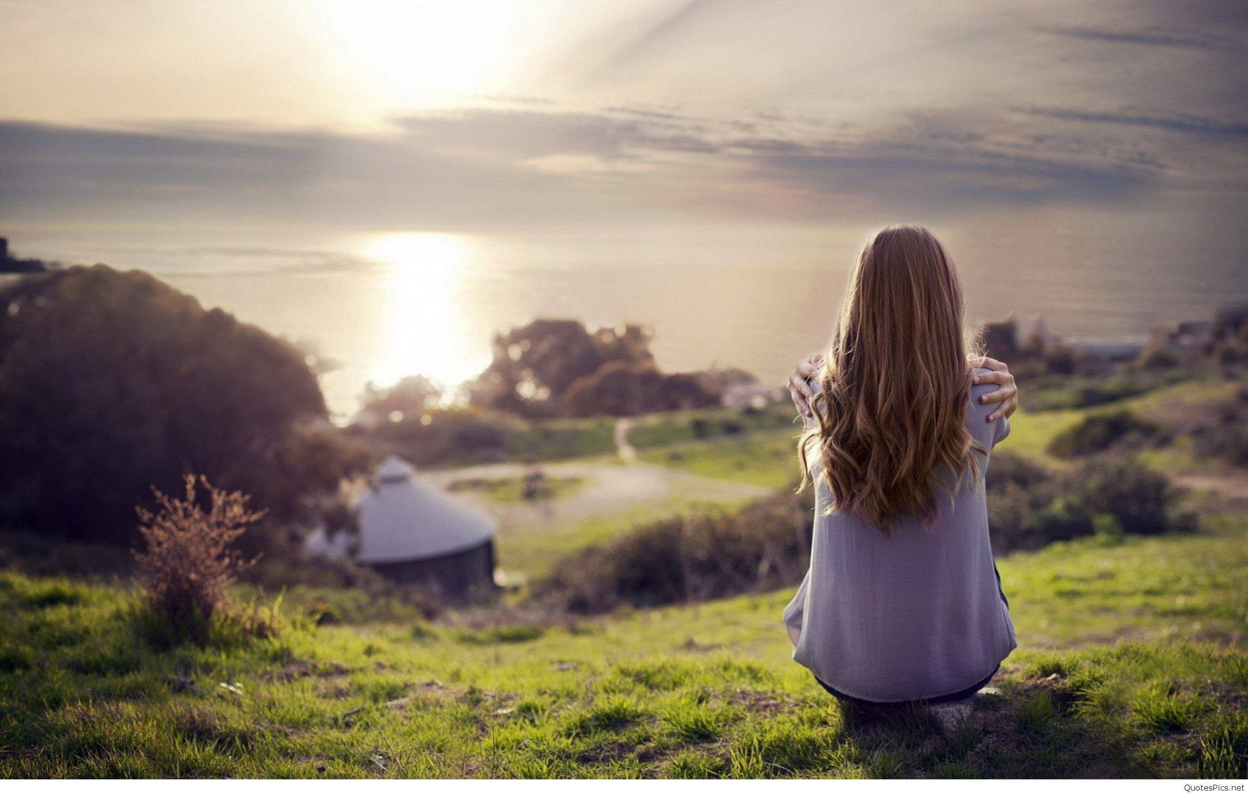 Sad Girl On The Hill, grassy hill, sunlit ocean, 2K Desktop Wallpaper