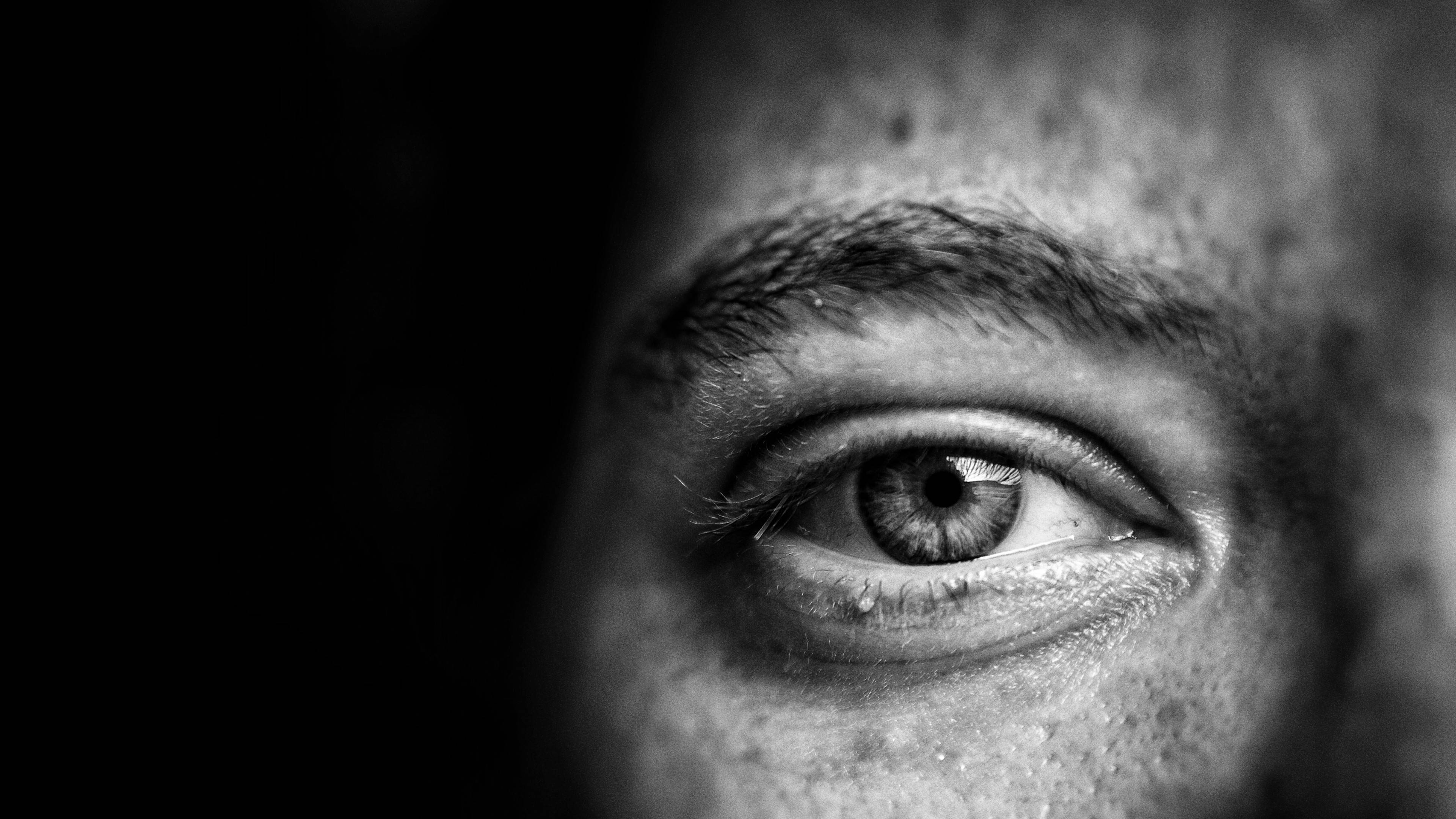 close up, grayscale, sad, 4K Desktop Wallpaper