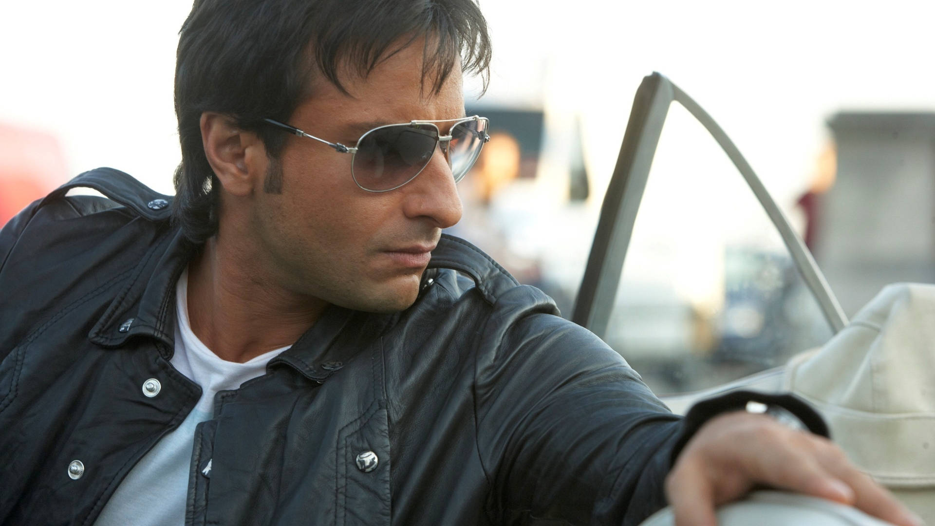 Saif Ali Khan, black leather jacket, aviator sunglasses, Full HD Desktop Wallpaper