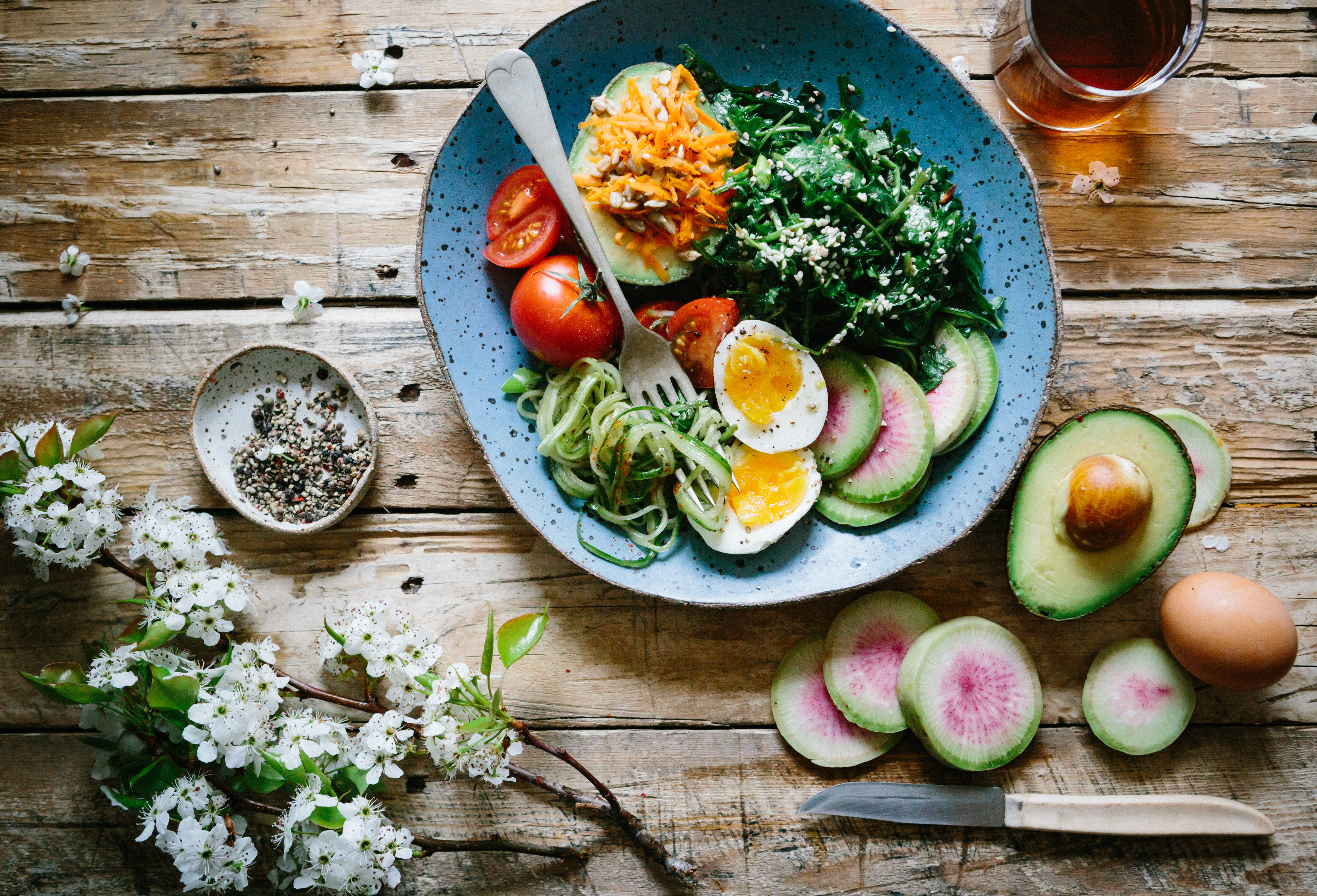 spring salad, avocado, radish, 5K Desktop Wallpaper