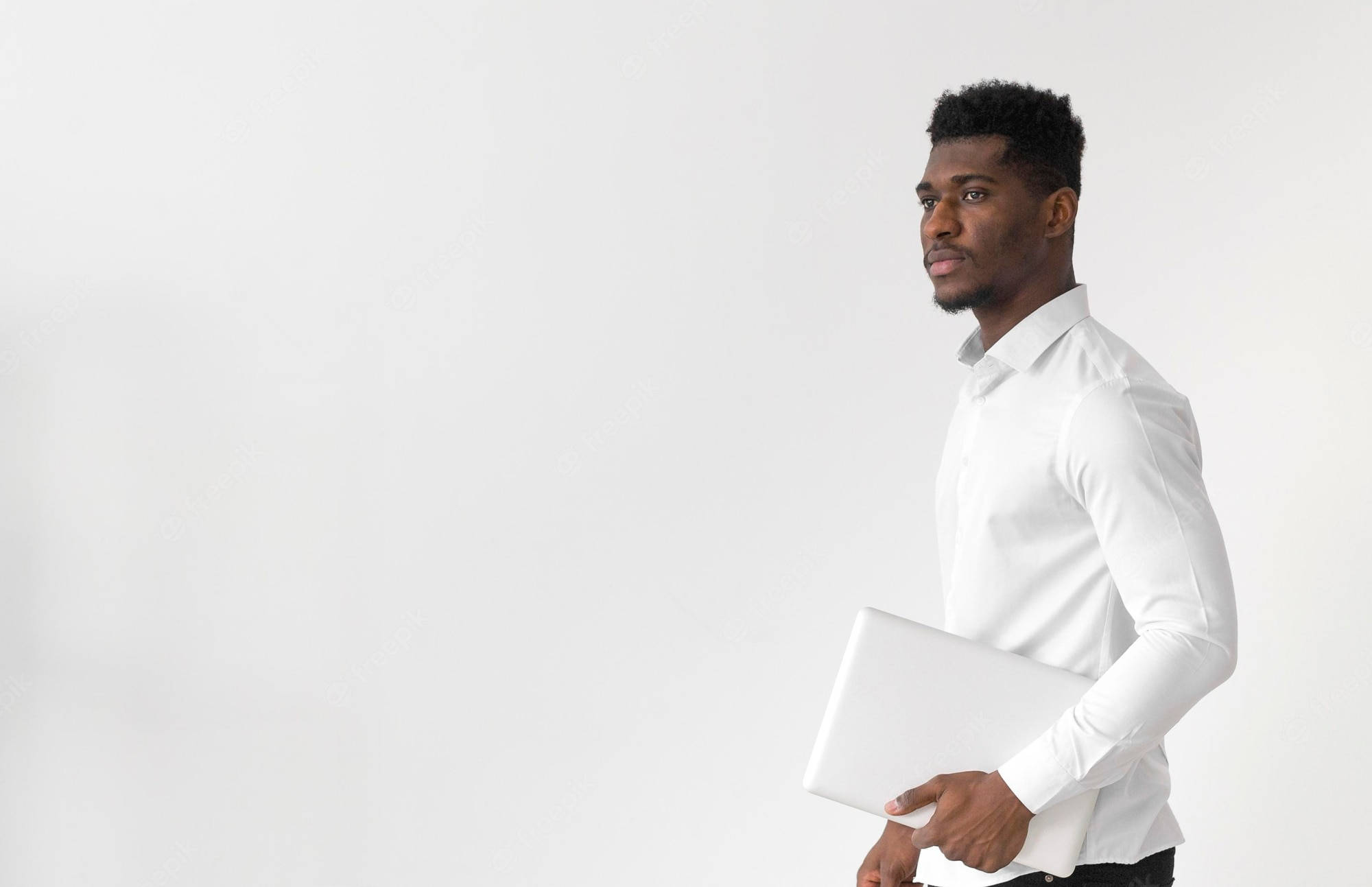 young entrepreneur, crisp white shirt, laptop, Full HD Desktop Wallpaper