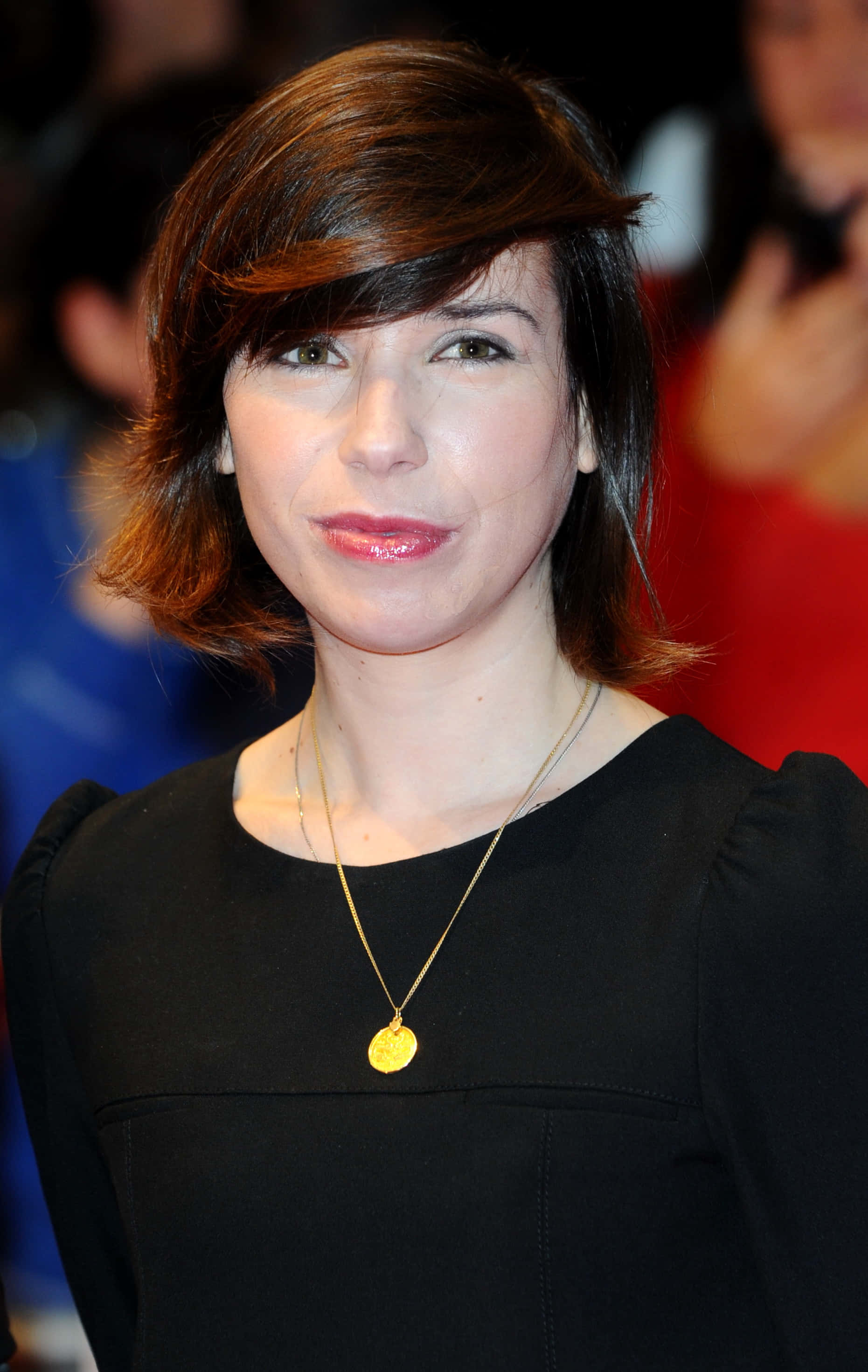 Sally Hawkins, black dress, gold pendant necklace, 2K Phone Wallpaper