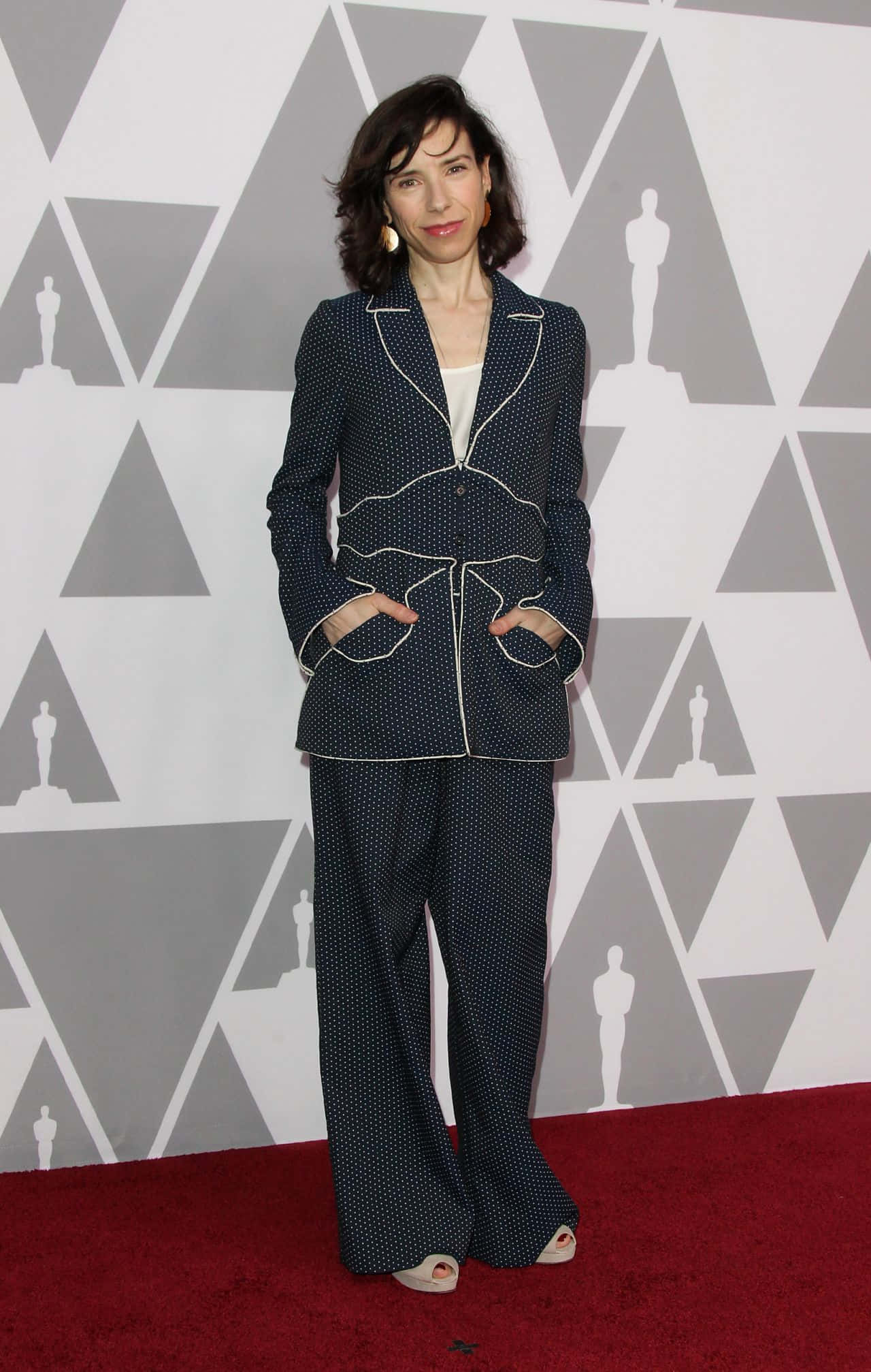 Sally Hawkins, navy polka-dot pajama suit, white trim, Full HD Phone Wallpaper