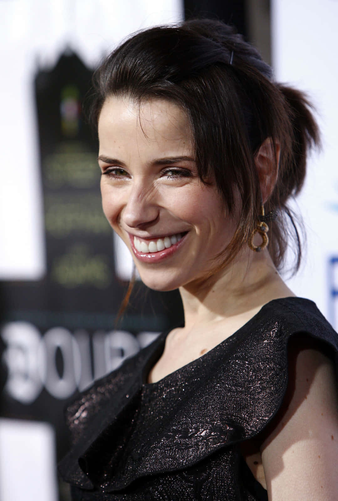 Sally Hawkins, red carpet event, black glittery dress, HD Phone Wallpaper