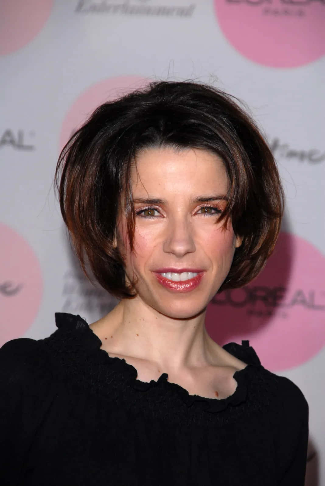 Sally Hawkins, short dark hair, pink and white branded backdrop, HD Phone Wallpaper