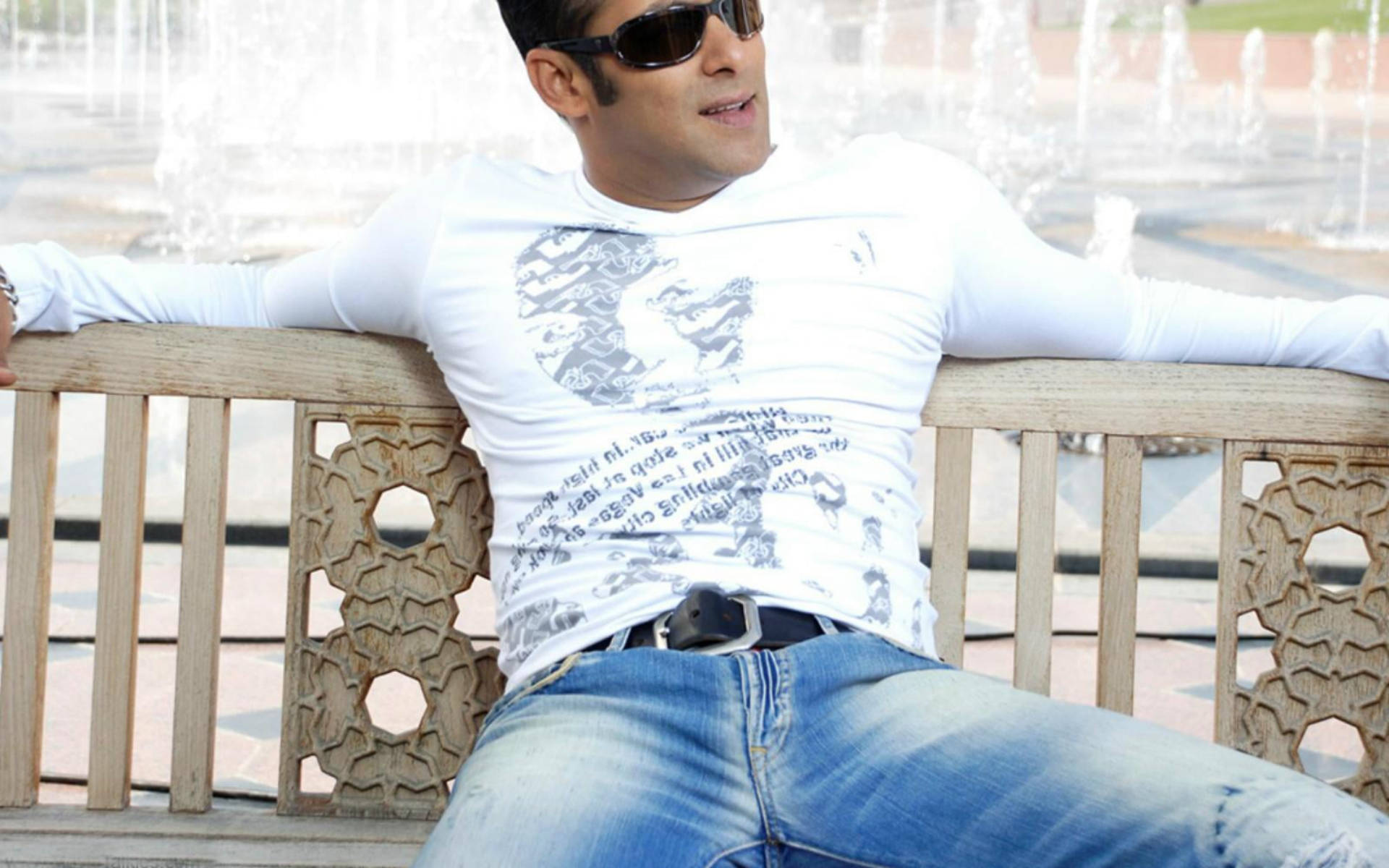 Salman Khan, wooden bench, ornate carvings, Full HD Desktop Wallpaper