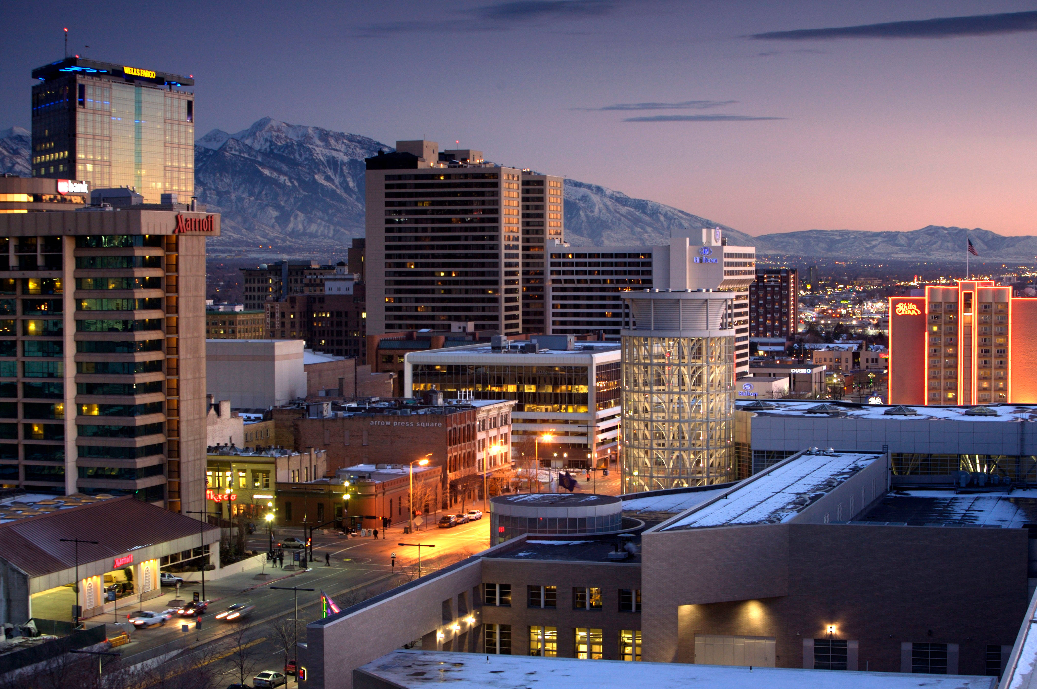 Salt Lake City, street at night, city skyline at dusk, 4K Desktop Wallpaper