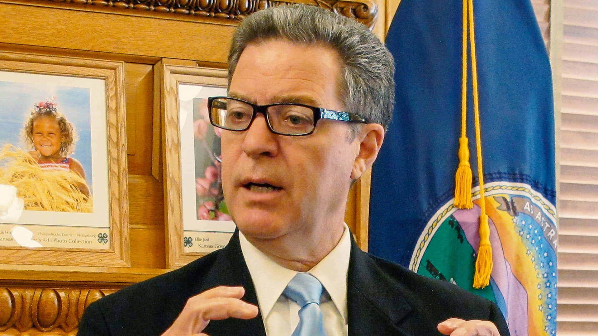 Sam Brownback, suit, glasses, Full HD Desktop Wallpaper