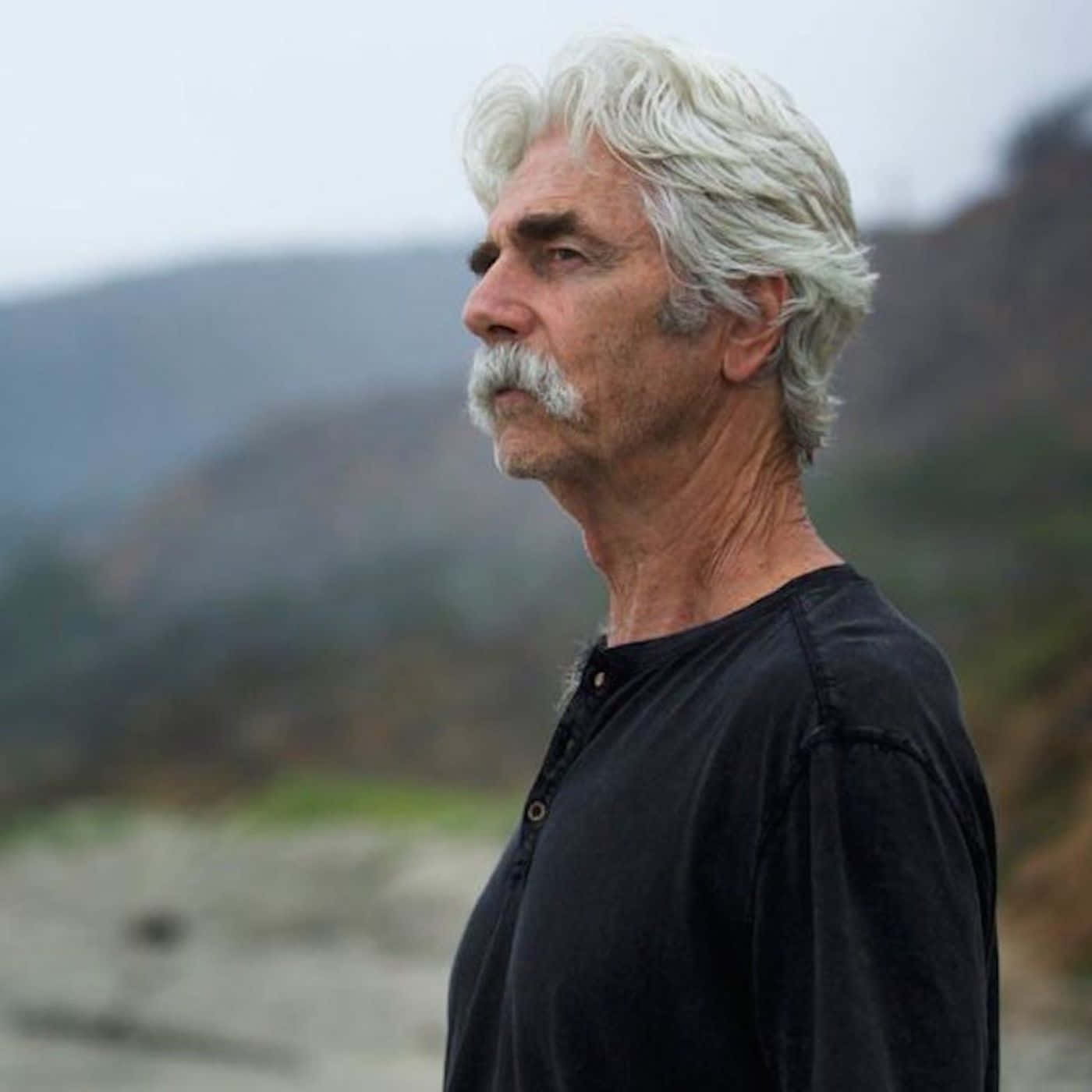 Sam Elliott, outdoor photoshoot, hazy mountain backdrop, HD Desktop Wallpaper