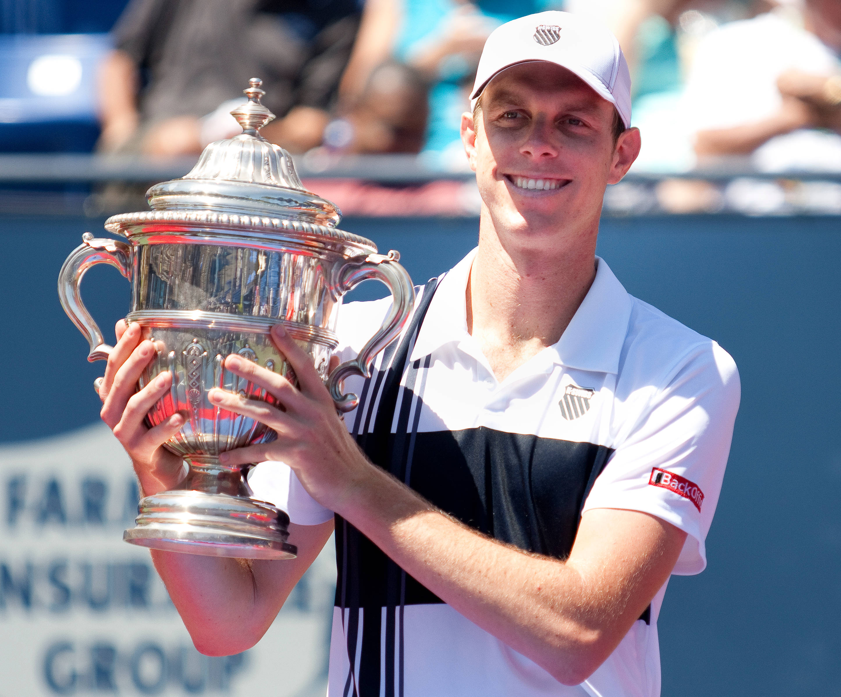 Sam Querrey, trophy, silver, 2K Desktop Wallpaper