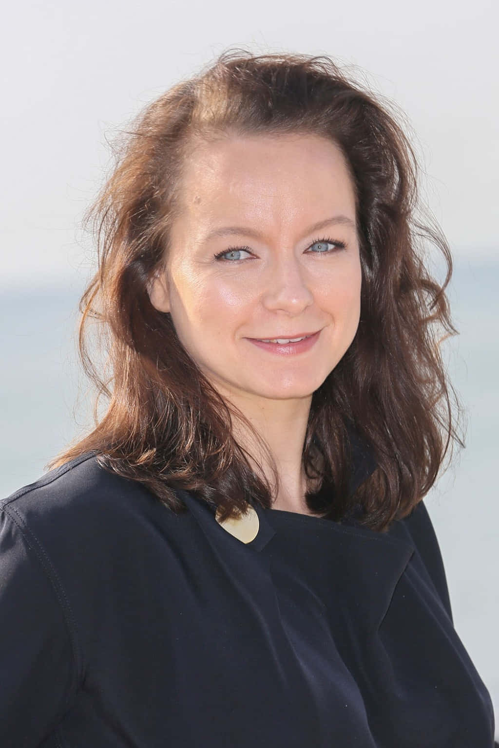 Samantha Morton, wavy brown hair, blue eyes, HD Phone Wallpaper