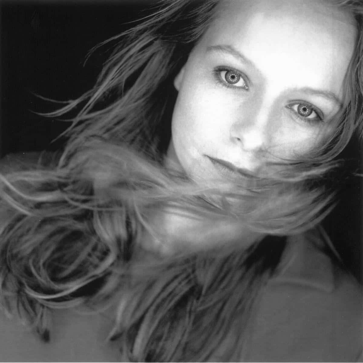 Samantha Morton, black and white portrait, wind-blown hair, SD Desktop Wallpaper
