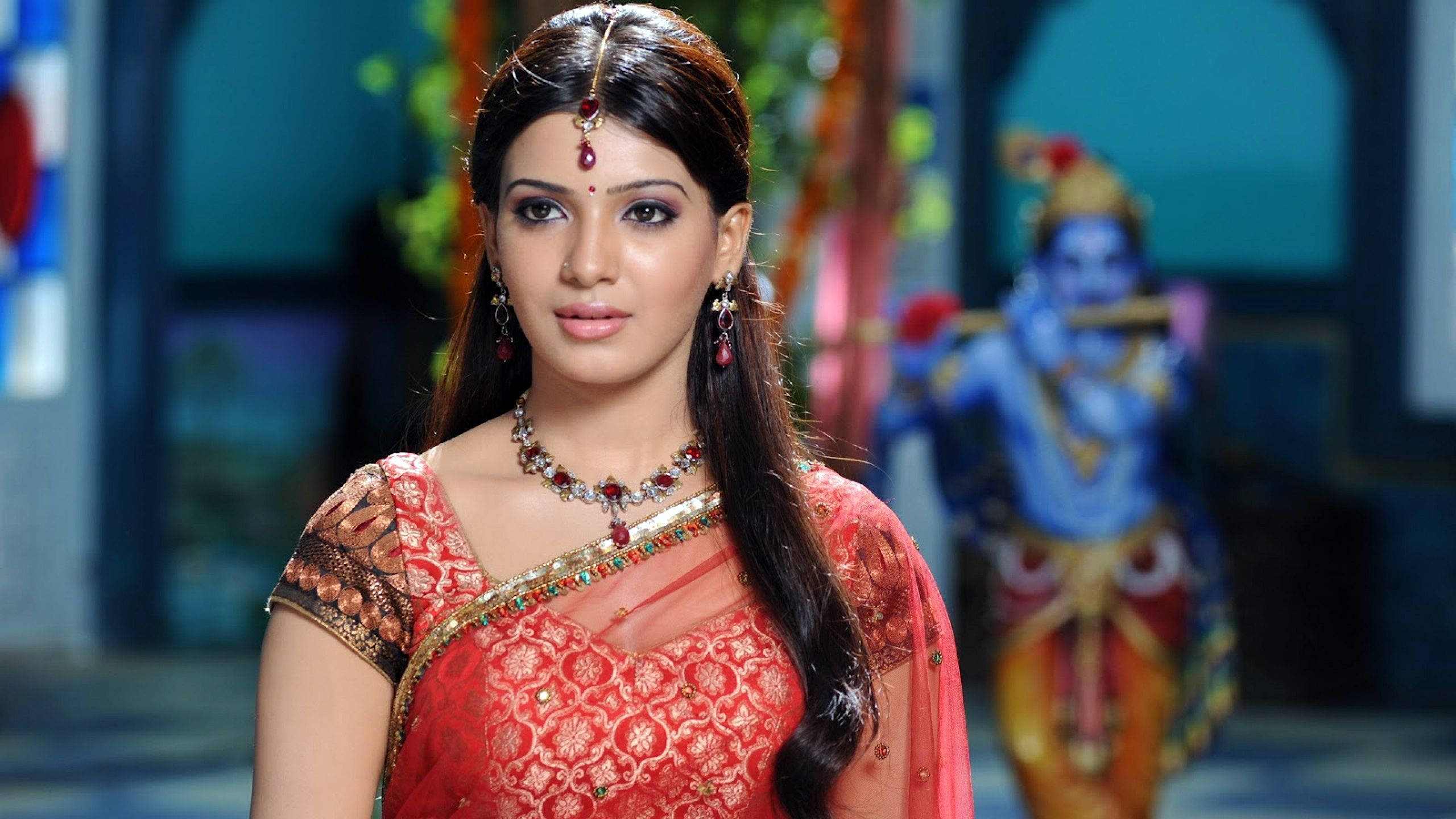 Samantha Saree, red embroidered sari, gold accents, 2K Desktop Wallpaper