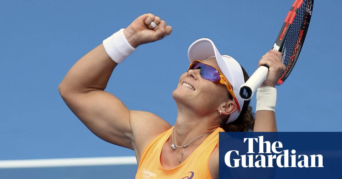 Samantha Stosur, tennis champion, raised fist, SD Desktop Wallpaper