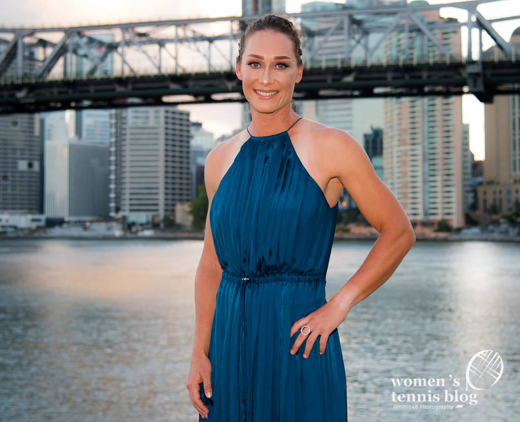 Samantha Stosur, teal dress, city bridge, SD Desktop Wallpaper