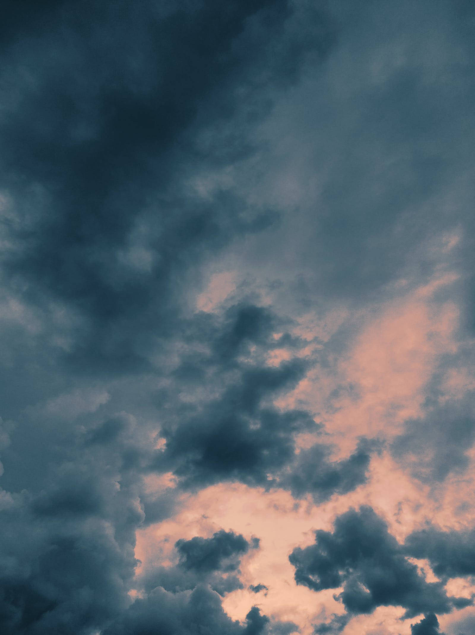 Samsung Galaxy 4K, dark thick clouds, sunset, Full HD Phone Wallpaper
