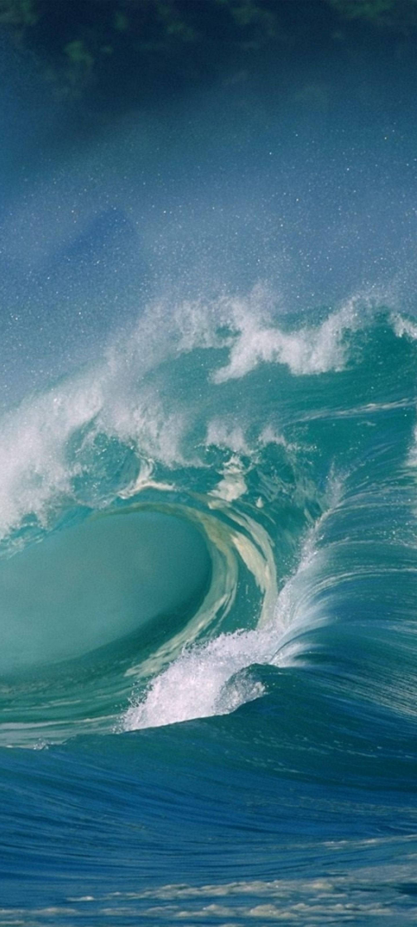 Samsung S21 Ultra, turquoise, white foam, 2K Phone Wallpaper