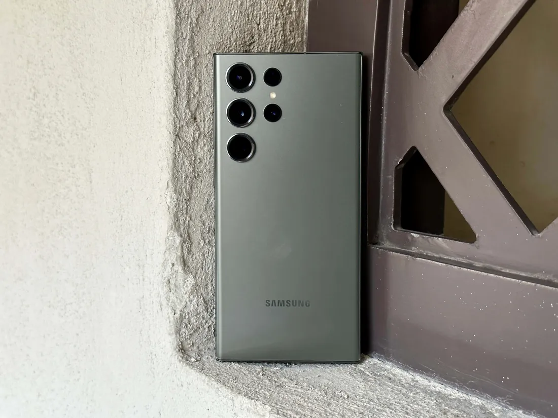 Samsung S23