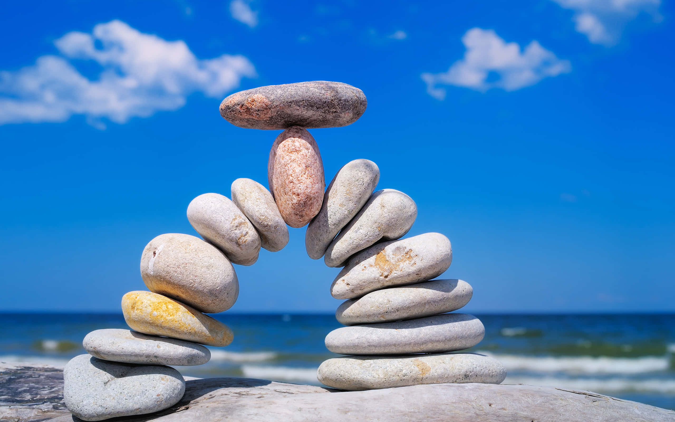 Samsung Tablet, 2560 x 1600, vibrant blue sky, 2K Desktop Wallpaper
