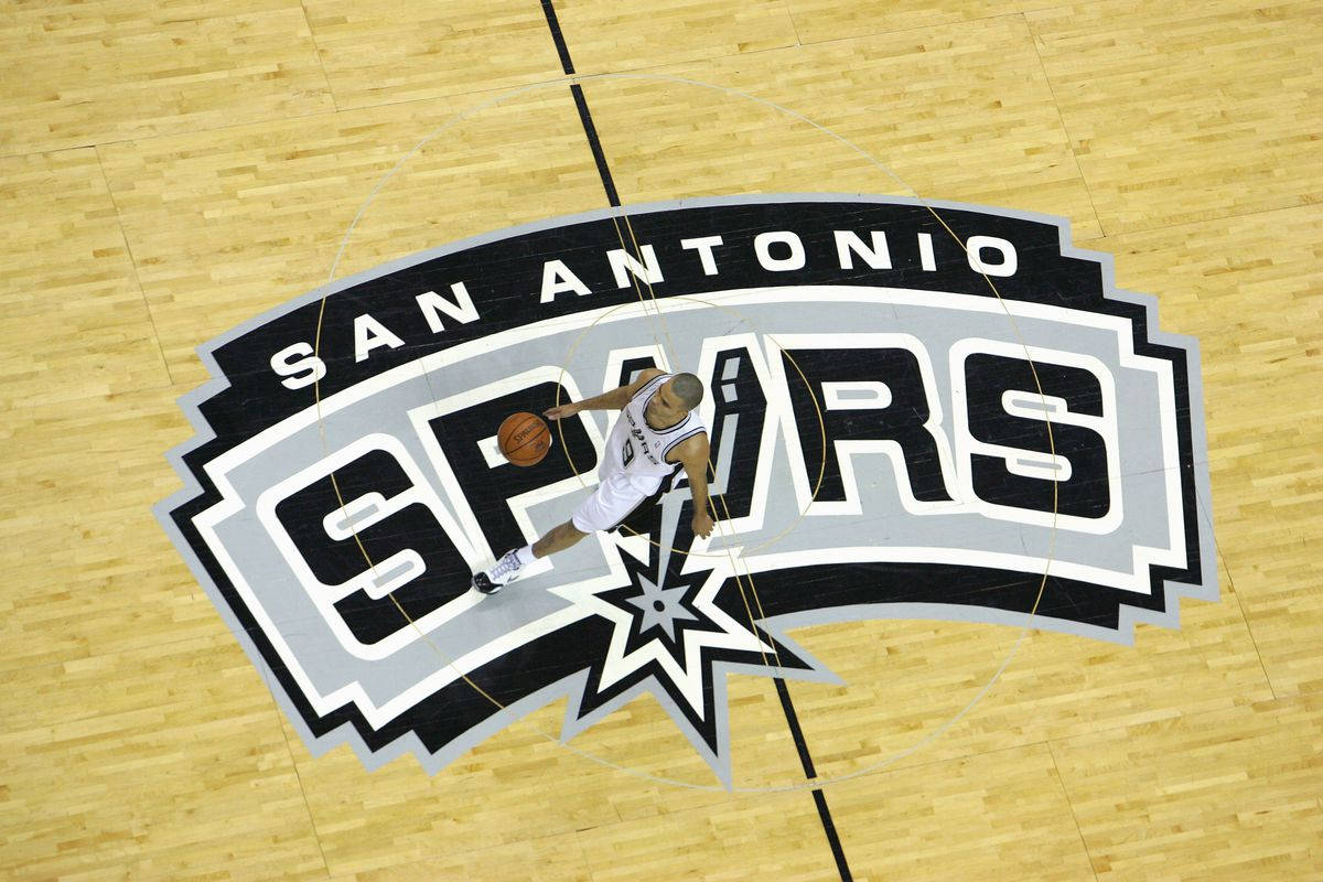 San Antonio Spurs, basketball player, wooden court, SD Desktop Wallpaper