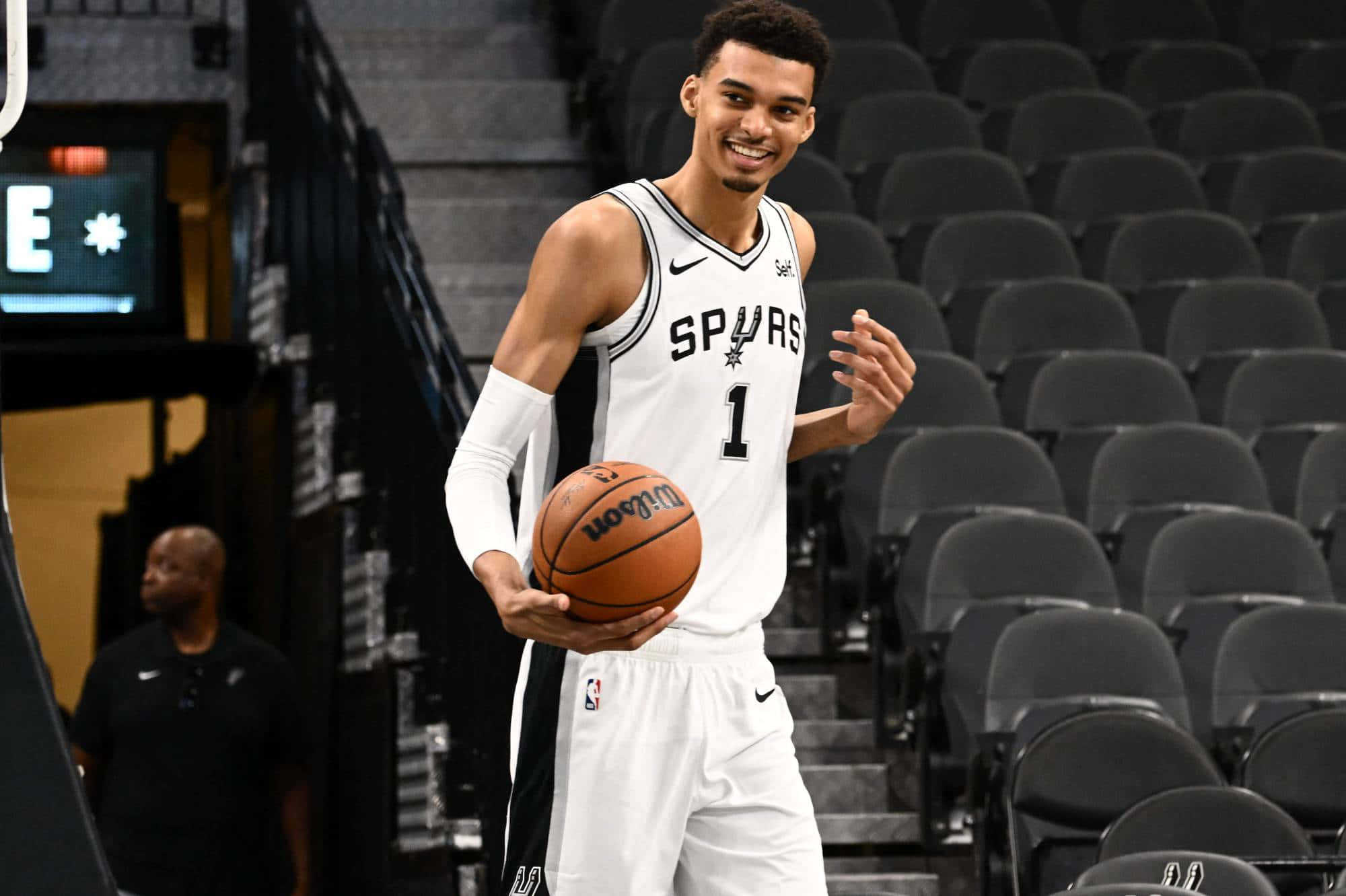San Antonio Spurs, basketball player, white Spurs jersey, Full HD Desktop Wallpaper