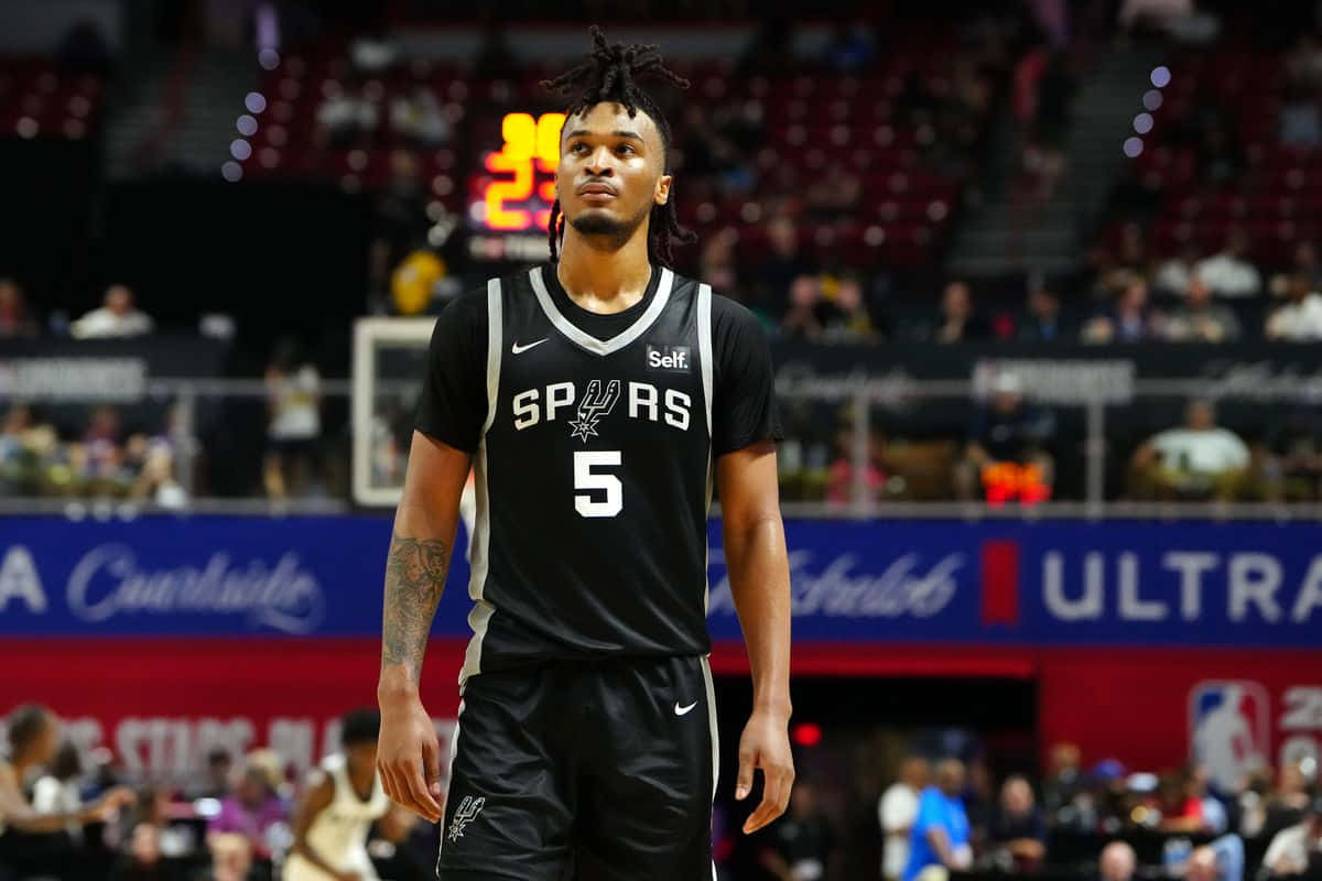 San Antonio Spurs, number 5, black jersey, SD Desktop Wallpaper