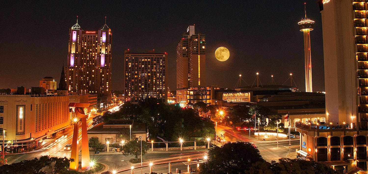 San Antonio, full moon, glowing skyscrapers, HD Desktop Wallpaper