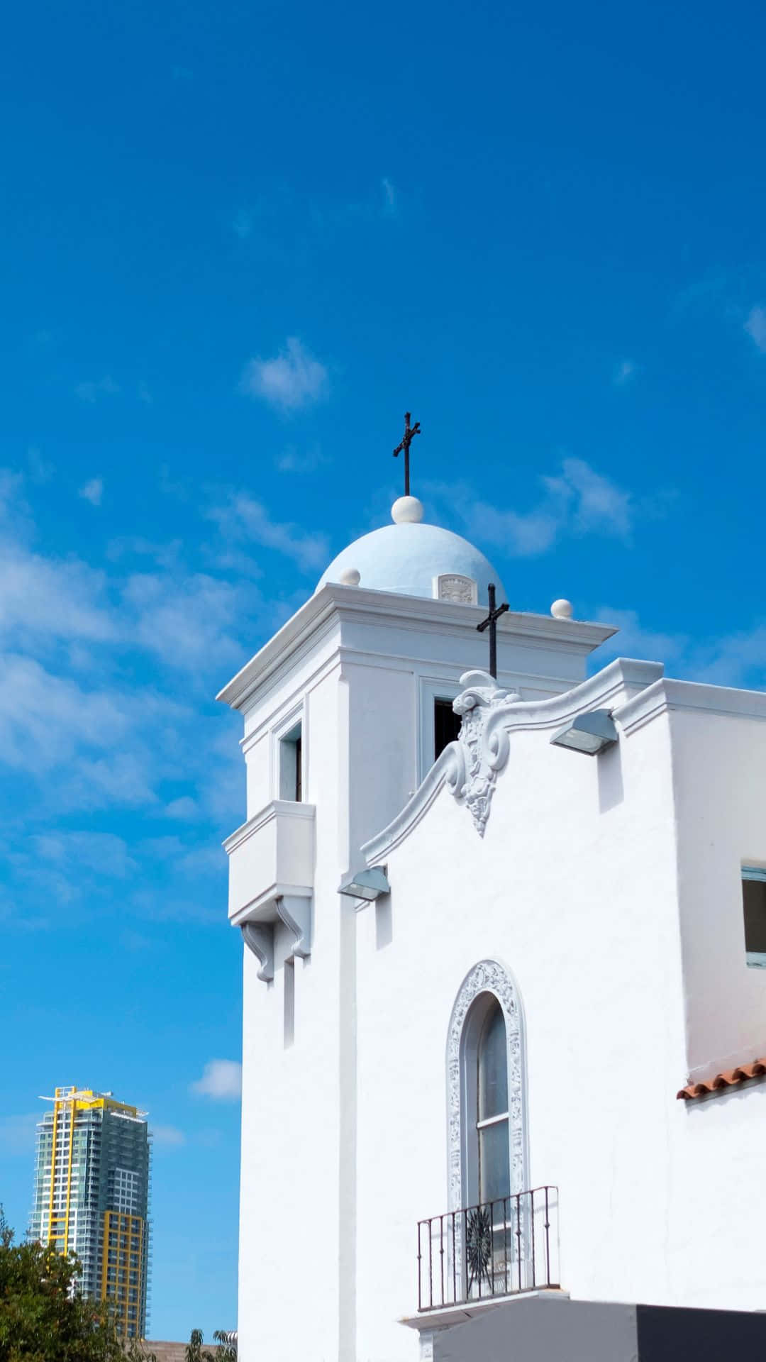 San Diego, iPhone, white stucco church tower, Full HD Phone Wallpaper