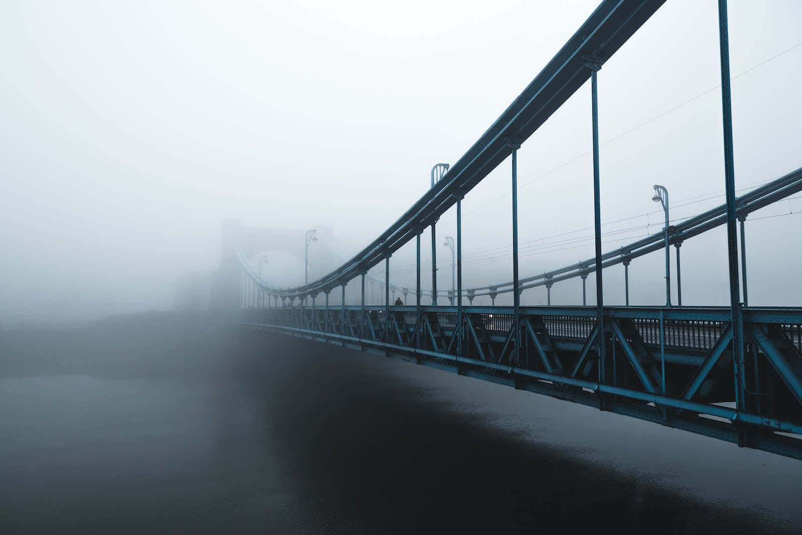 San Francisco Fog, blue railing, misty blue steel bridge, HD Desktop Wallpaper