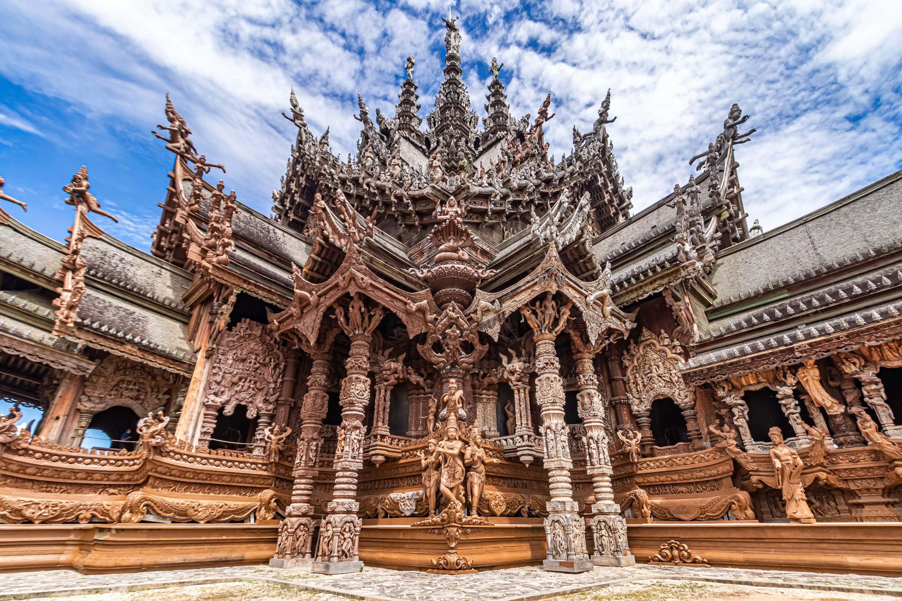 Sanctuary Of Truth, intricately carved wooden temple, spires, 2K Desktop Wallpaper