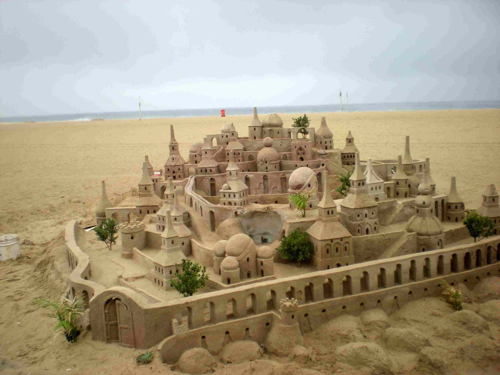 Sandcastles, 1600 x 1200, beach, HD Desktop Wallpaper