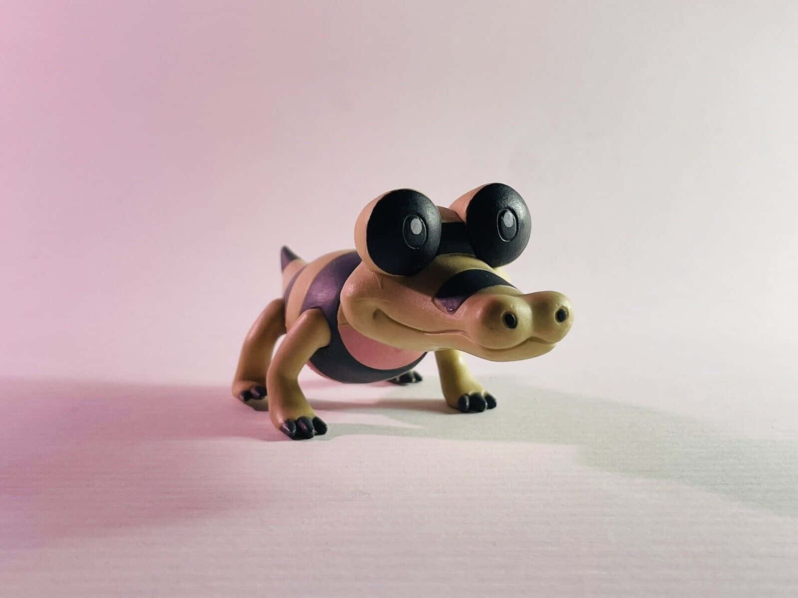 Sandile, cartoon alligator toy, oversized black eyes, HD Desktop Wallpaper