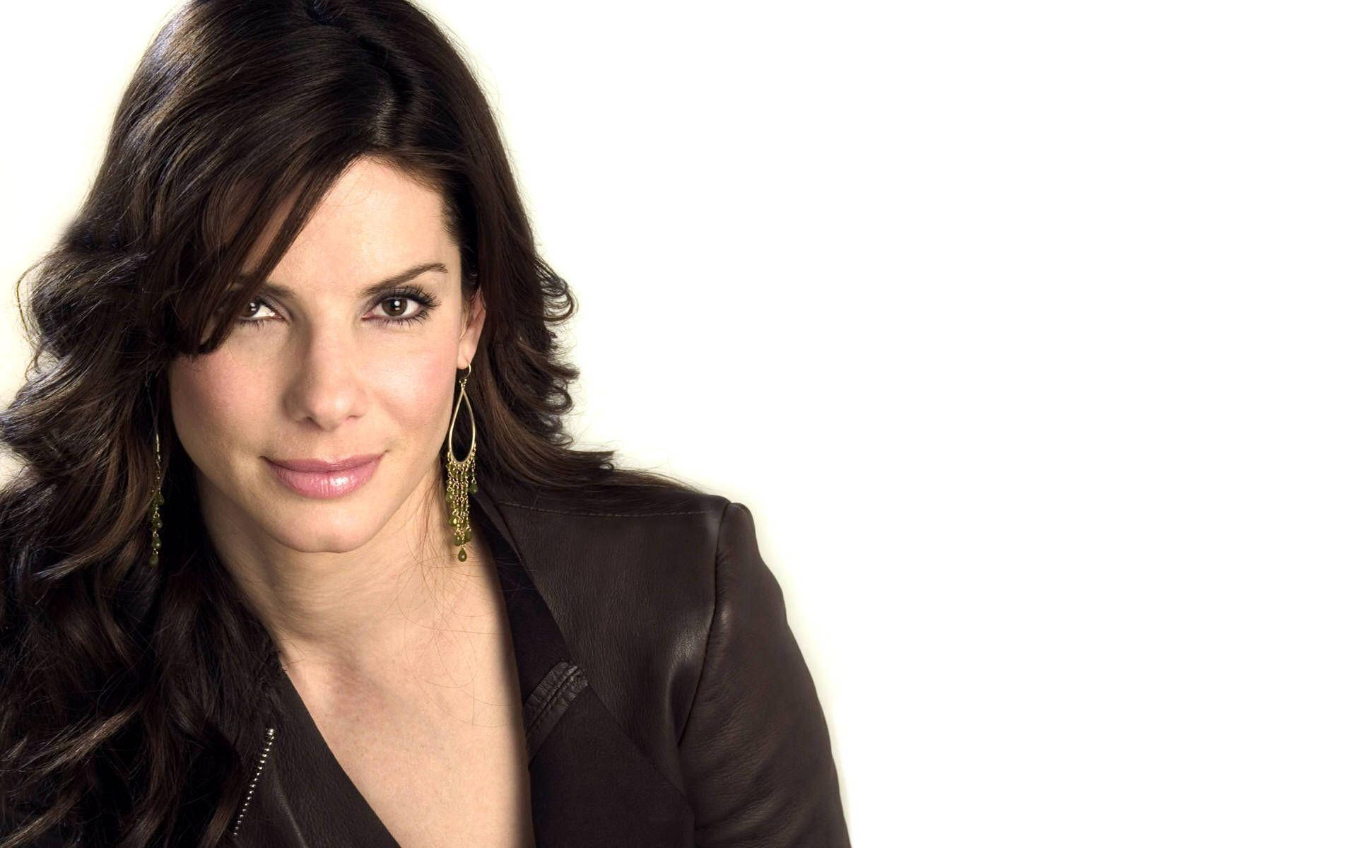 Sandra Bullock, black leather jacket, dark wavy hair, Full HD Desktop Wallpaper